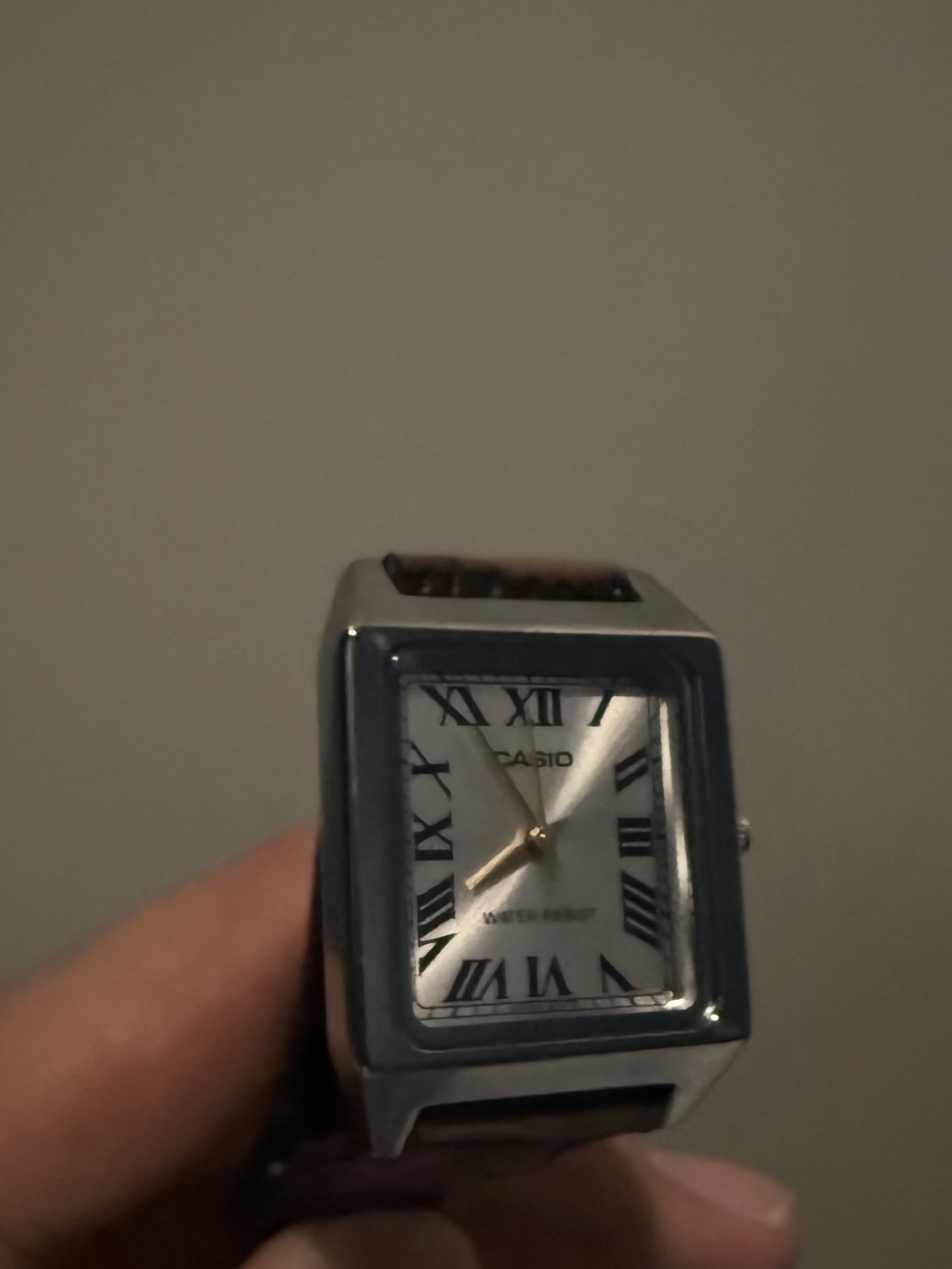 Casio LTP-V007L-9B 착용 스타일 - 2