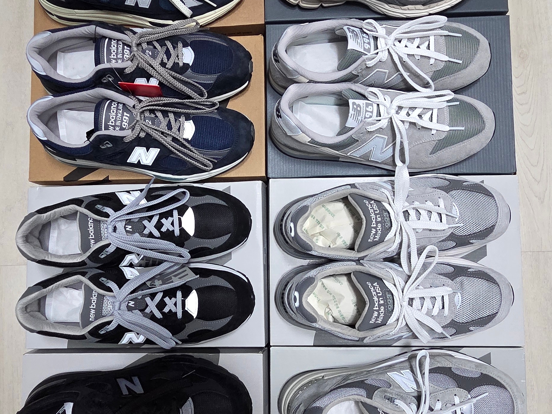 New Balance 992 Made in USA Moonrock Mushroom, New Balance 992 Made in USA Core Black Grey 착용 스타일 - 9