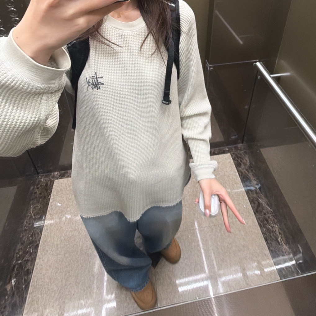 Stussy Raglan Thermal LS Crew Bone 착용 스타일