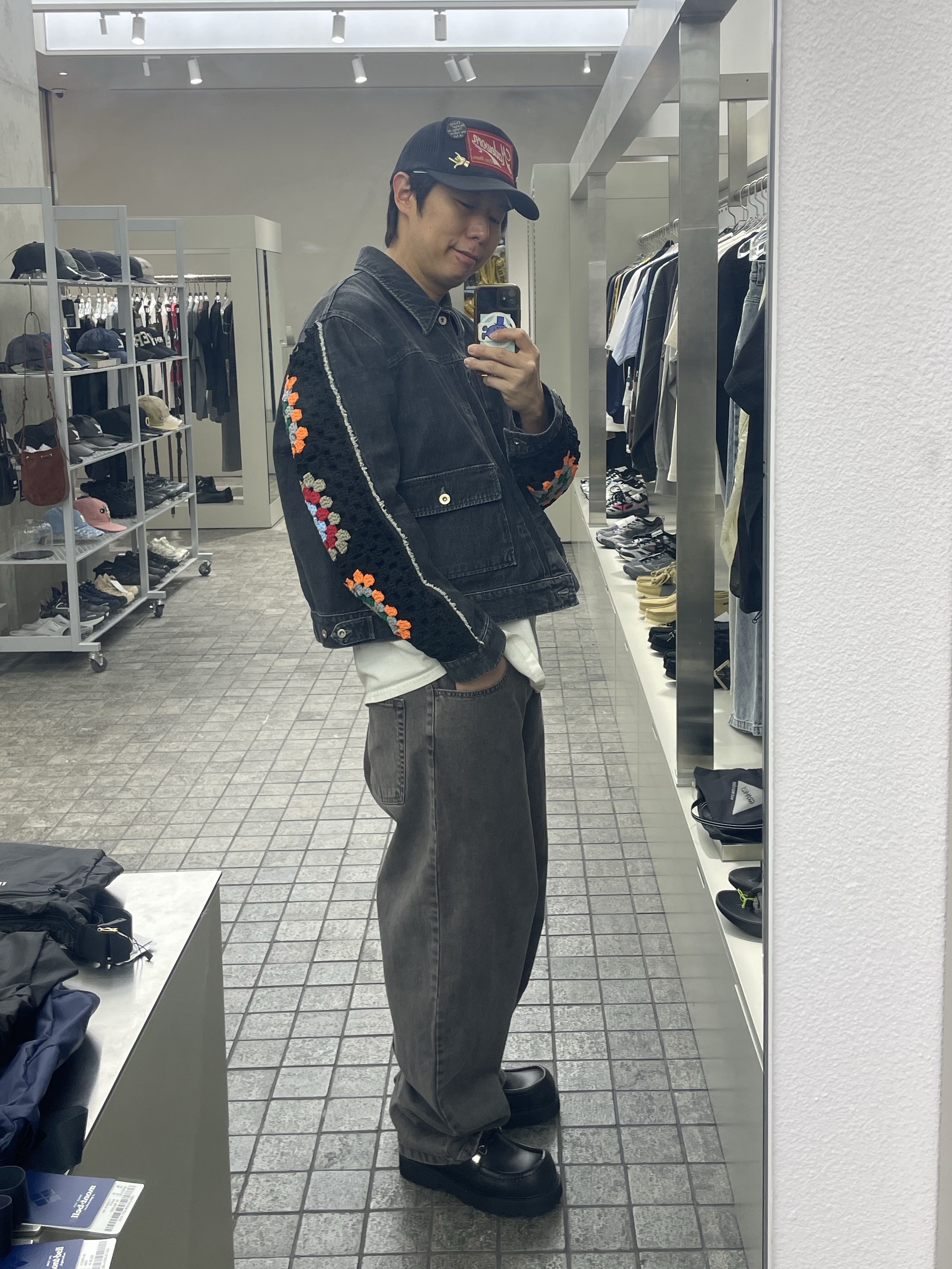 DISCOVERED Crochet Denim Blouson Black - 26SS, Polar Skate Co. Big Boy Pants Washed Grey 착용 스타일 - 2