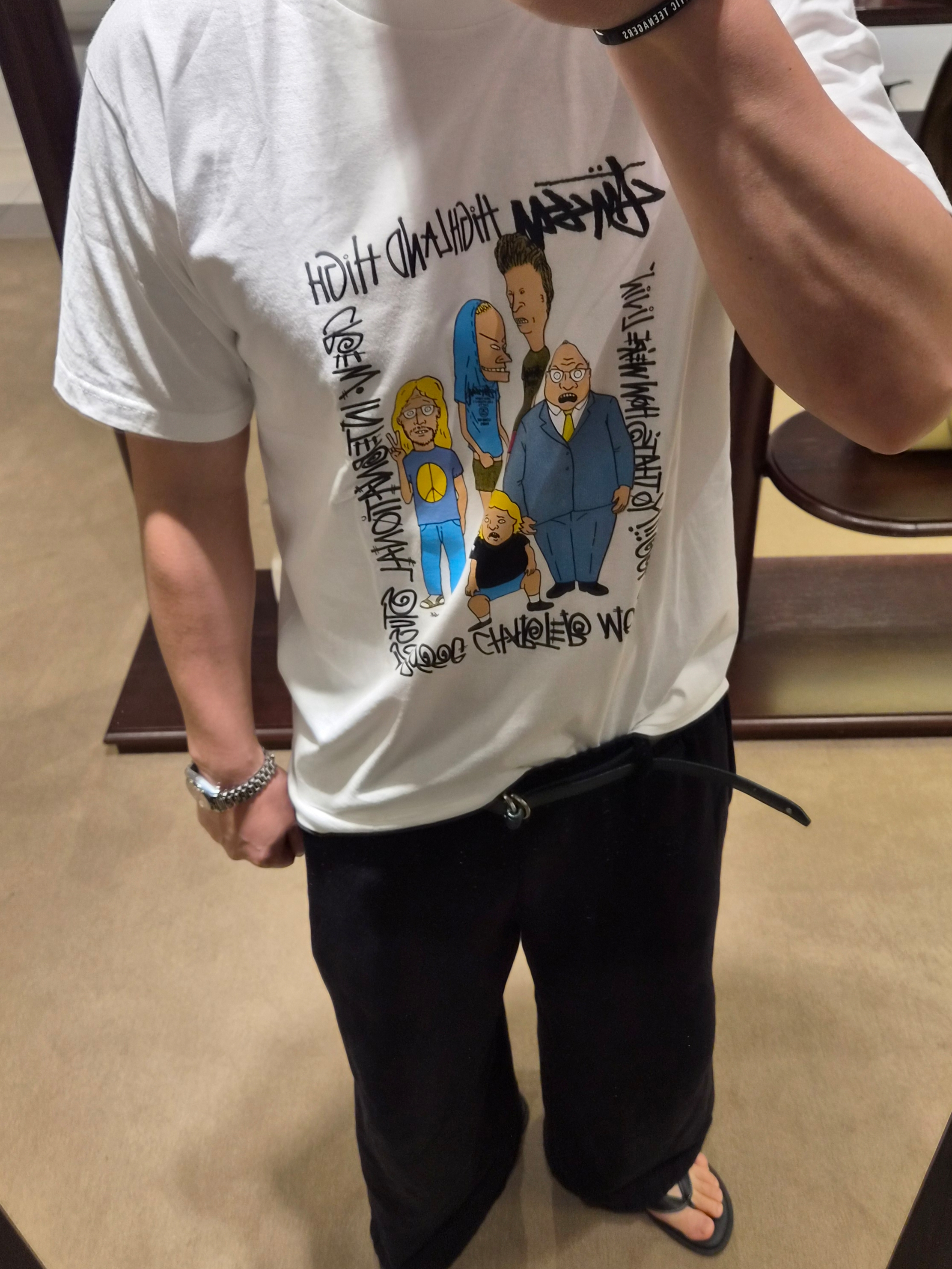 Human Made Acrylic Bangle #1 Black 착용 스타일 - 2