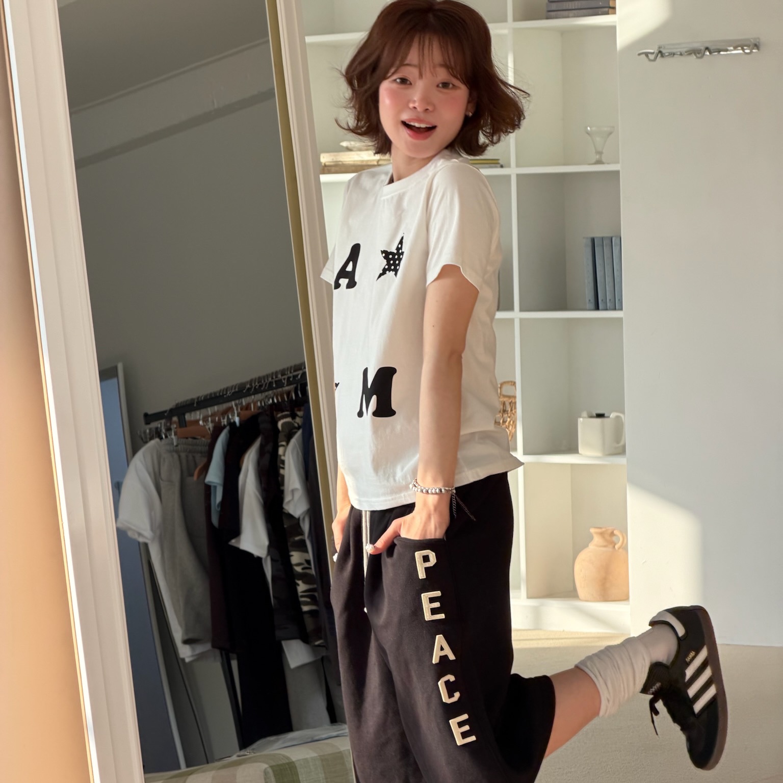 AMOU AM Star Half T-Shirts White, AMOU AM Star Half T-Shirts Light Blue 착용 스타일 - 4