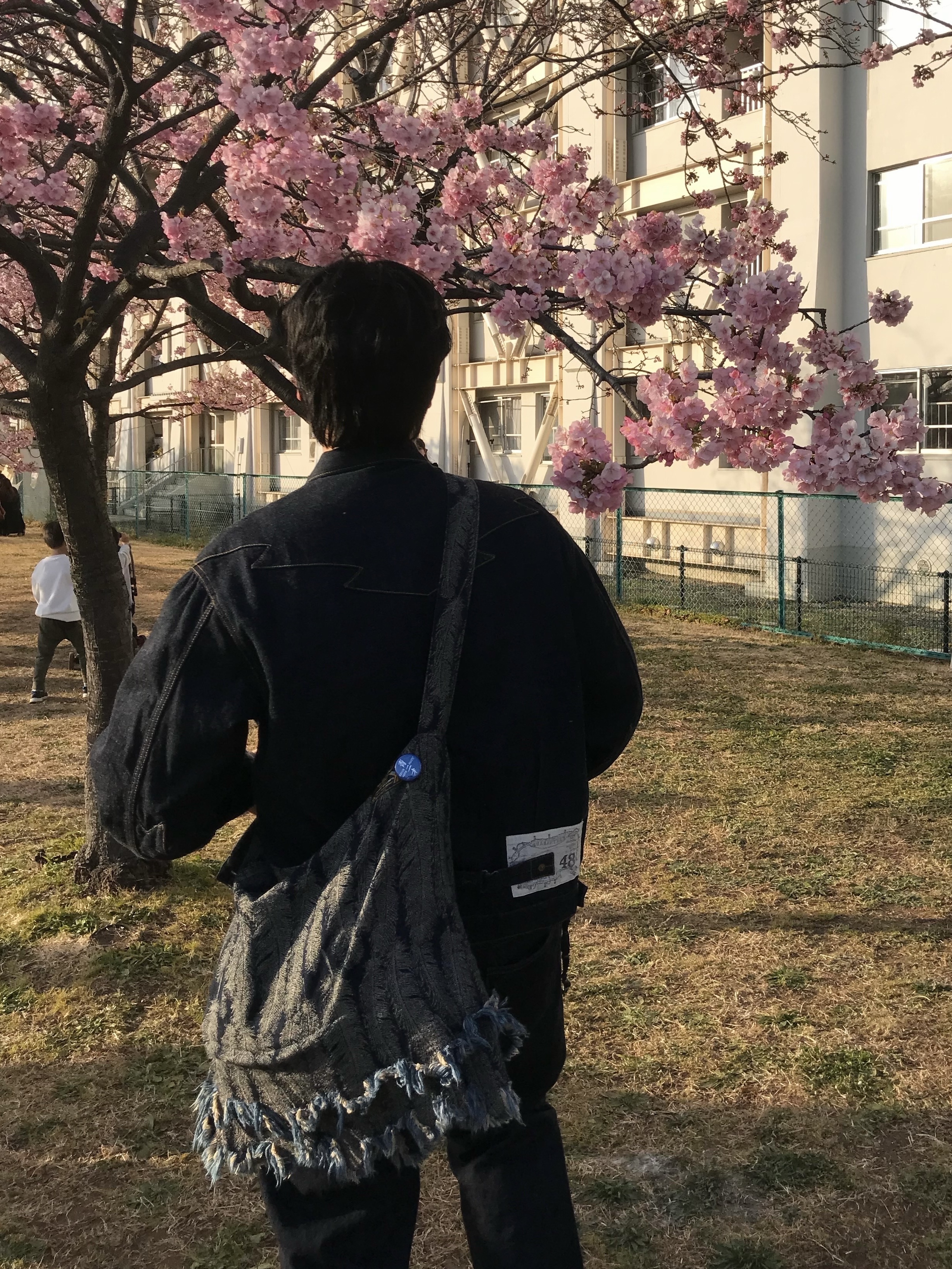 Kapital 12 oz. Denim Santo Domingo Thunderbird Jacket Indigo, Kapital 12 oz. Feather Denim Book Bag Indigo 착용 스타일 - 2