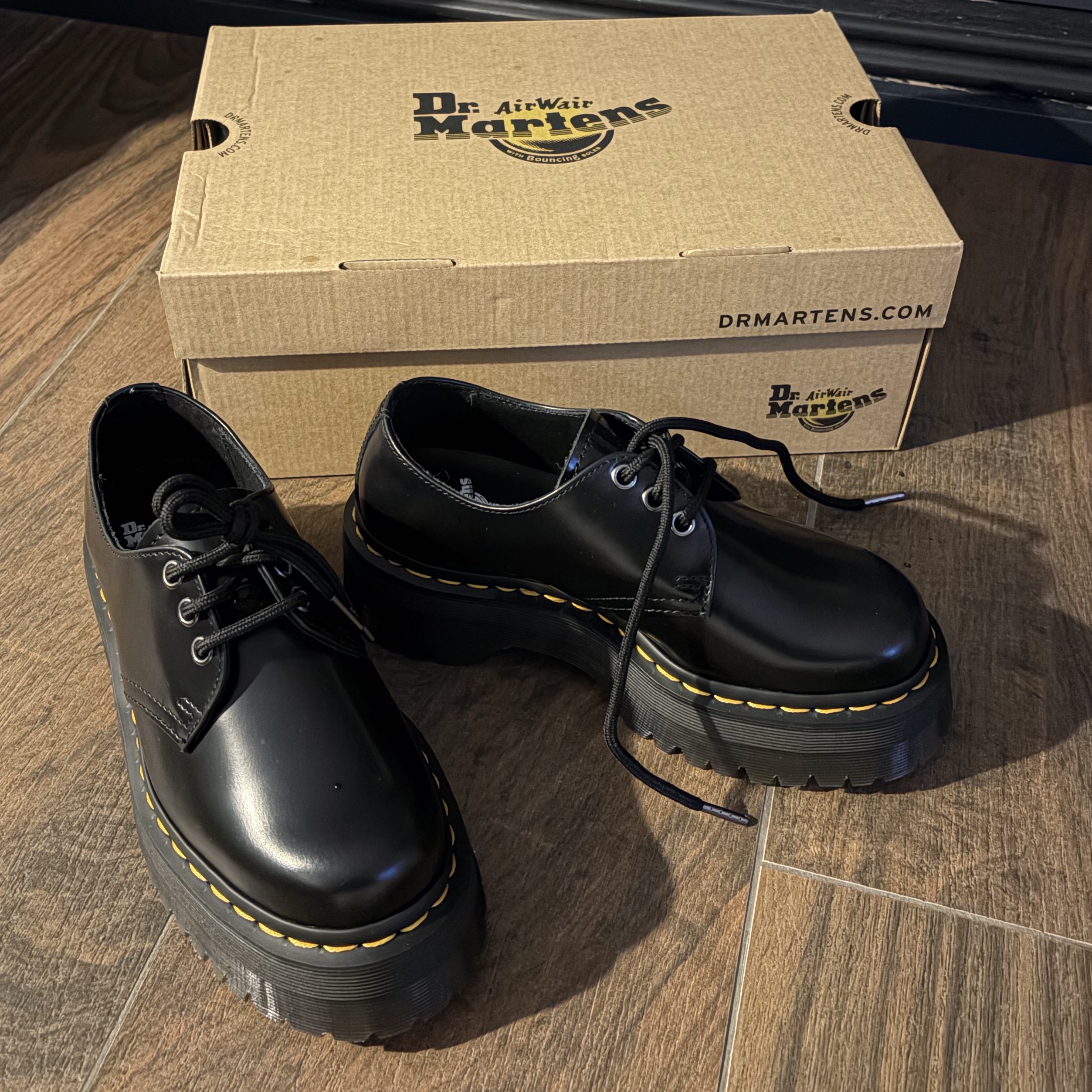 Dr. Martens 1461 Quad Black 착용 스타일