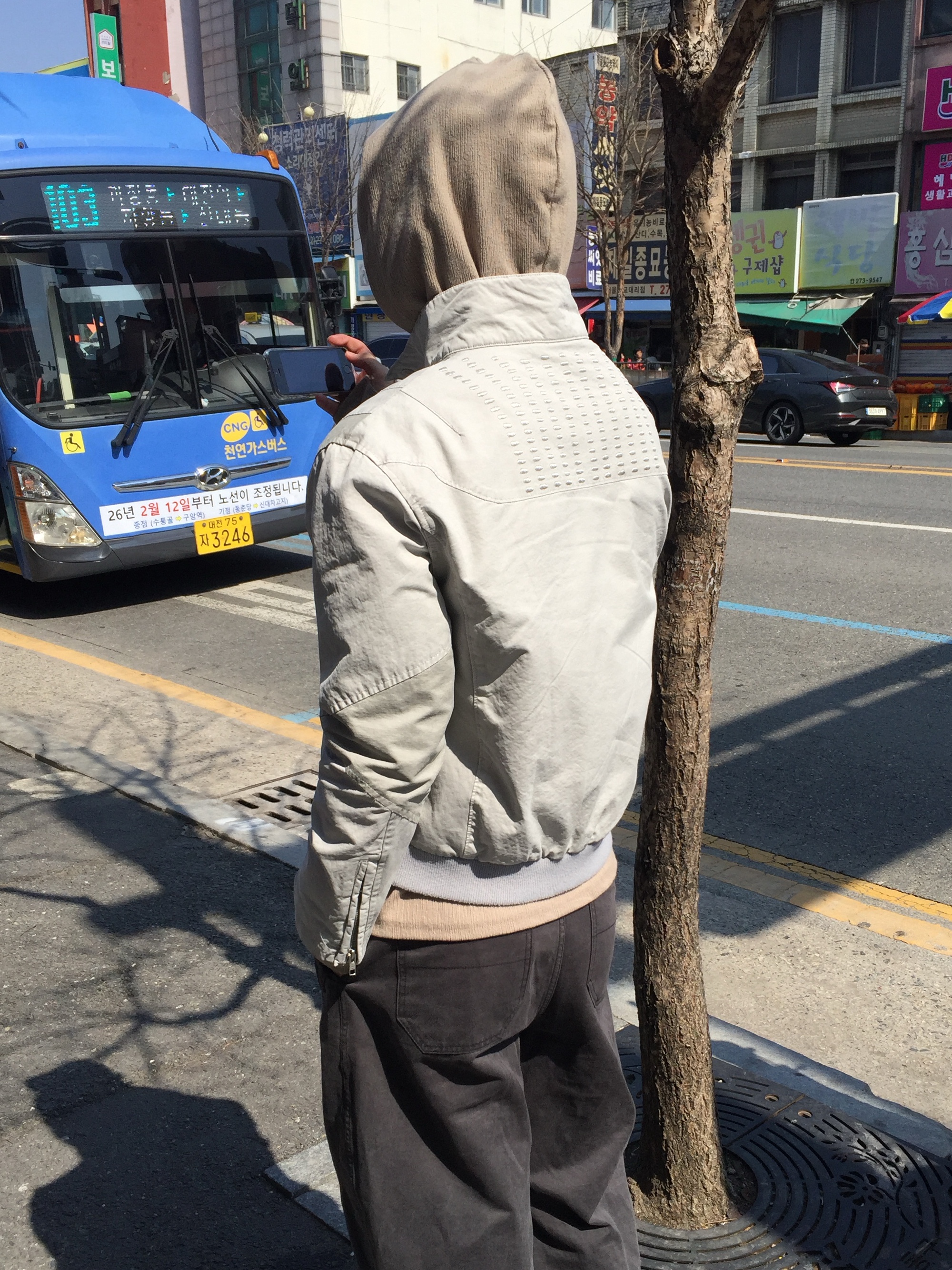 Ignota Core:13 Explorer Jacket Stone Grey 착용 스타일 - 2