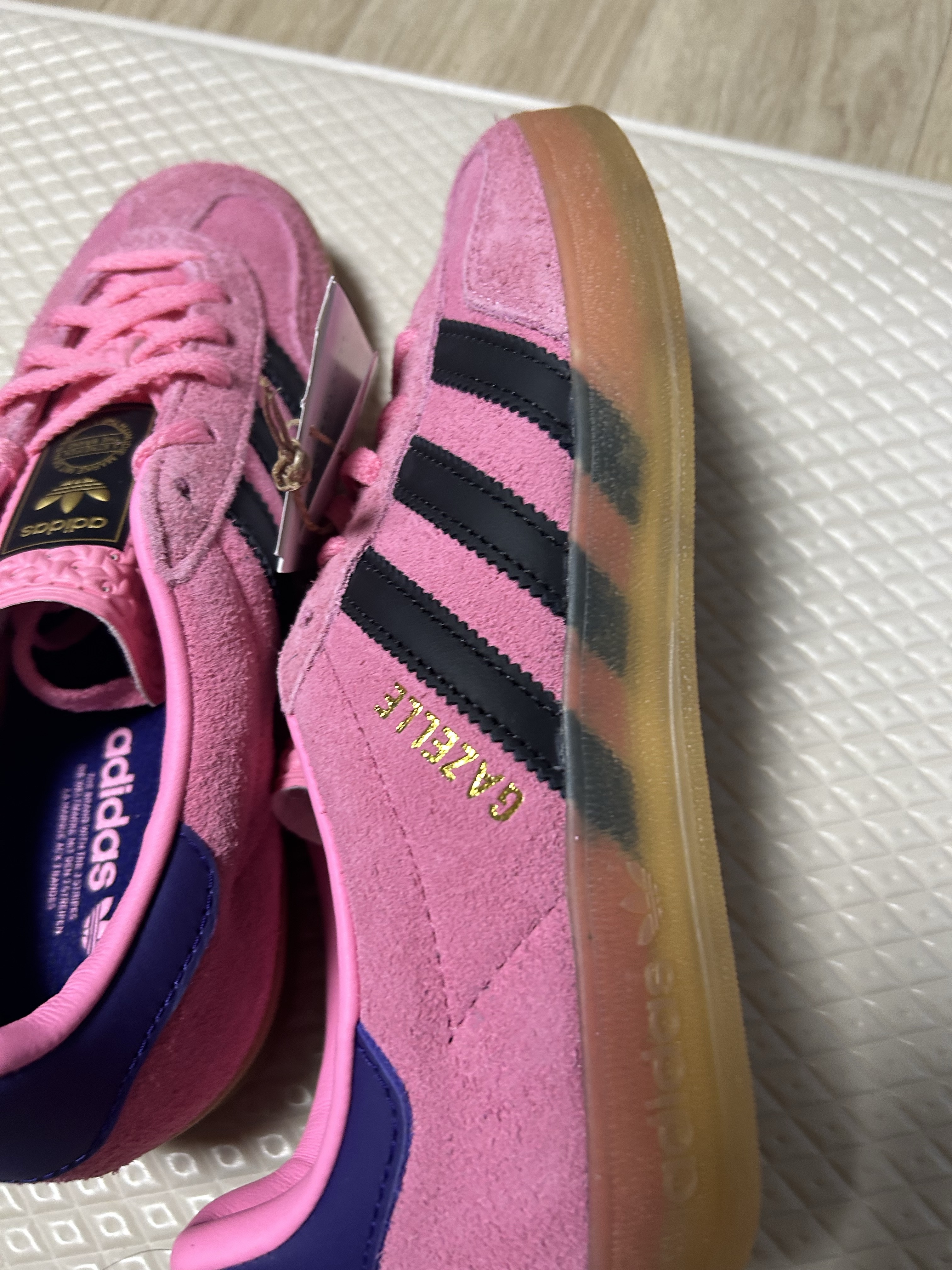 (W) Adidas Gazelle Indoor Bliss Pink 착용 스타일