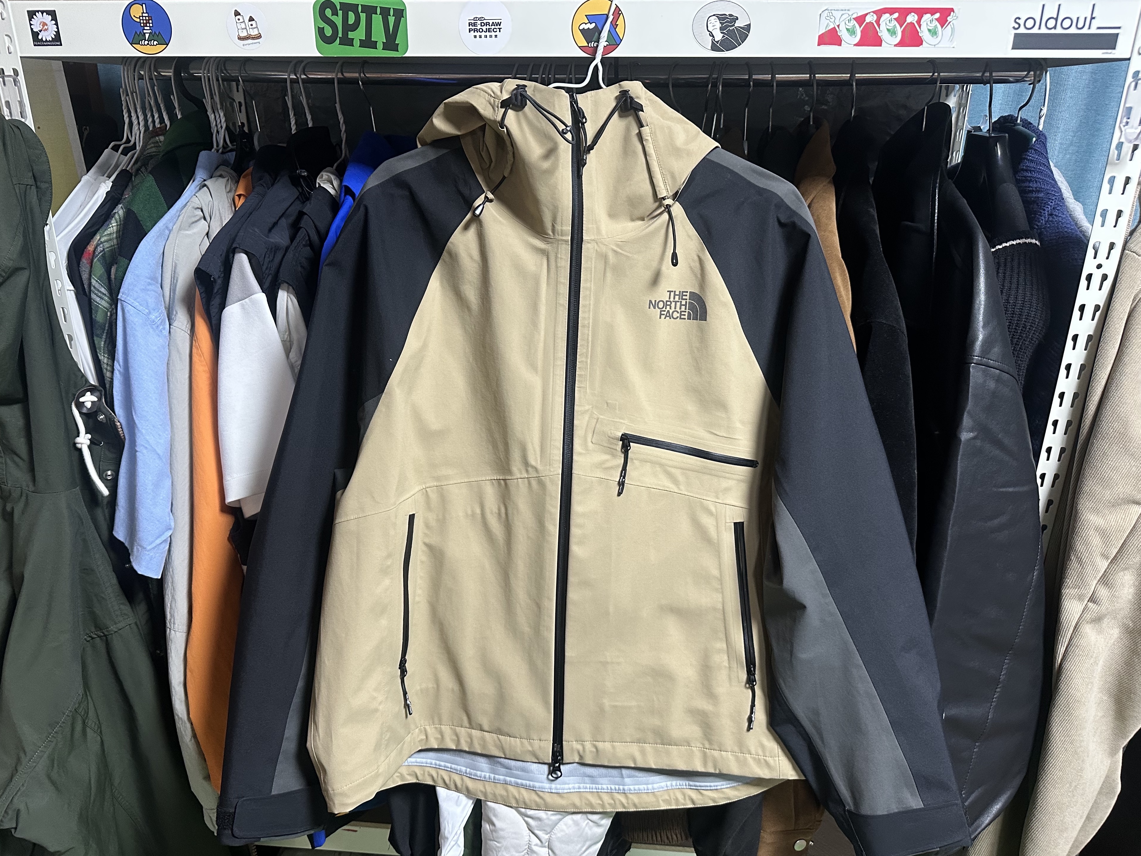 The North Face White Label Slope 3L Jacket Charcoal Grey 착용 스타일