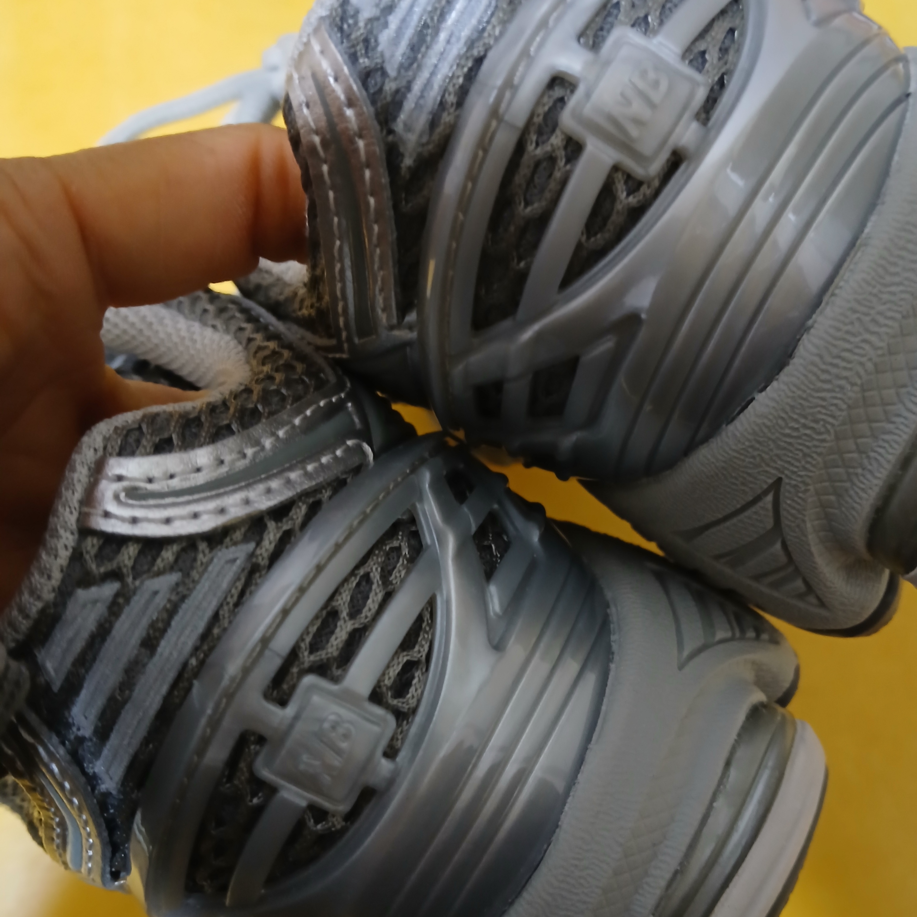 New Balance 1906R Harbor Grey Silver Metalic 착용 스타일 - 3