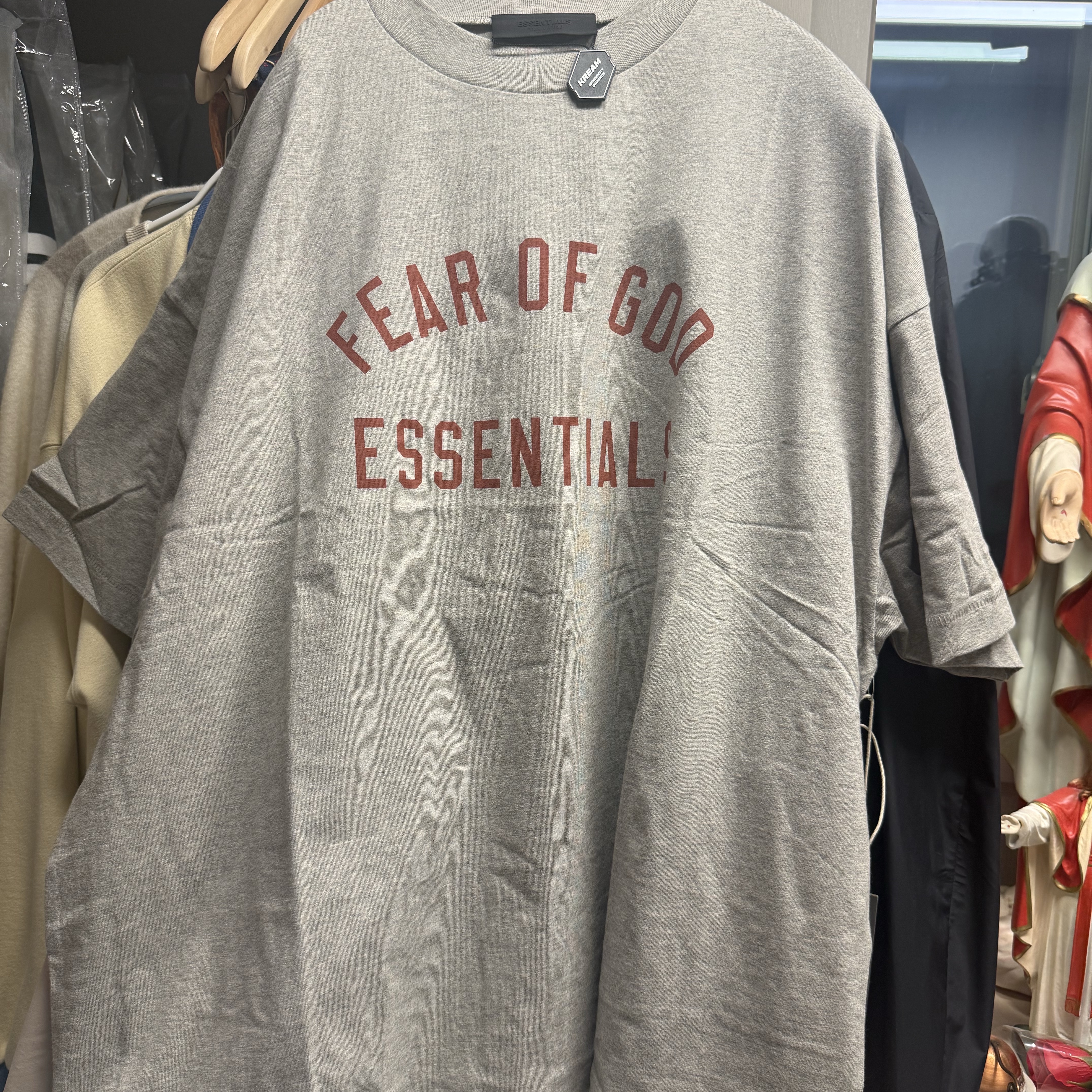 Essentials Jersey Crewneck Tee Dark Heather - 24FW 착용 스타일
