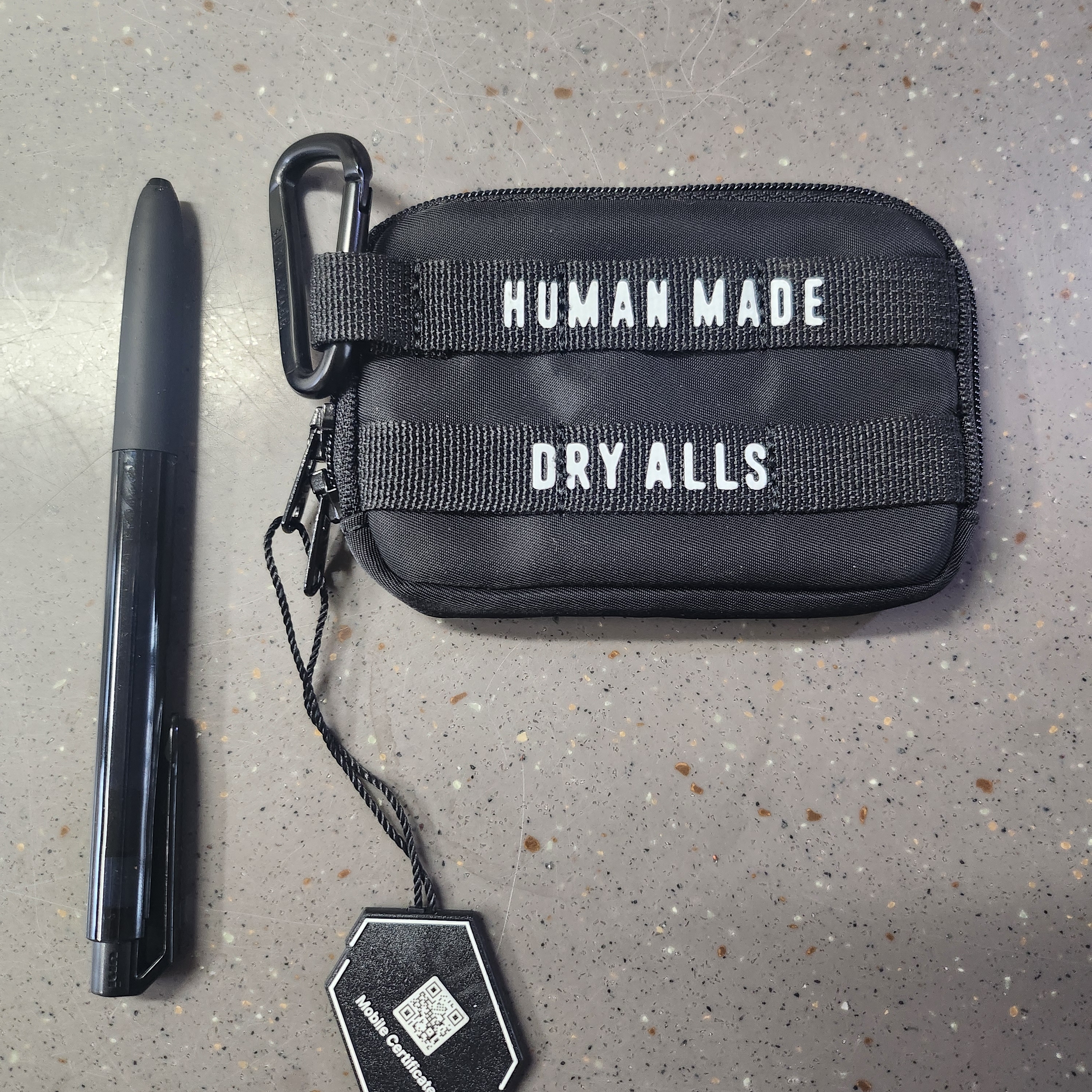 Human Made Military Card Case Black 착용 스타일 - 1