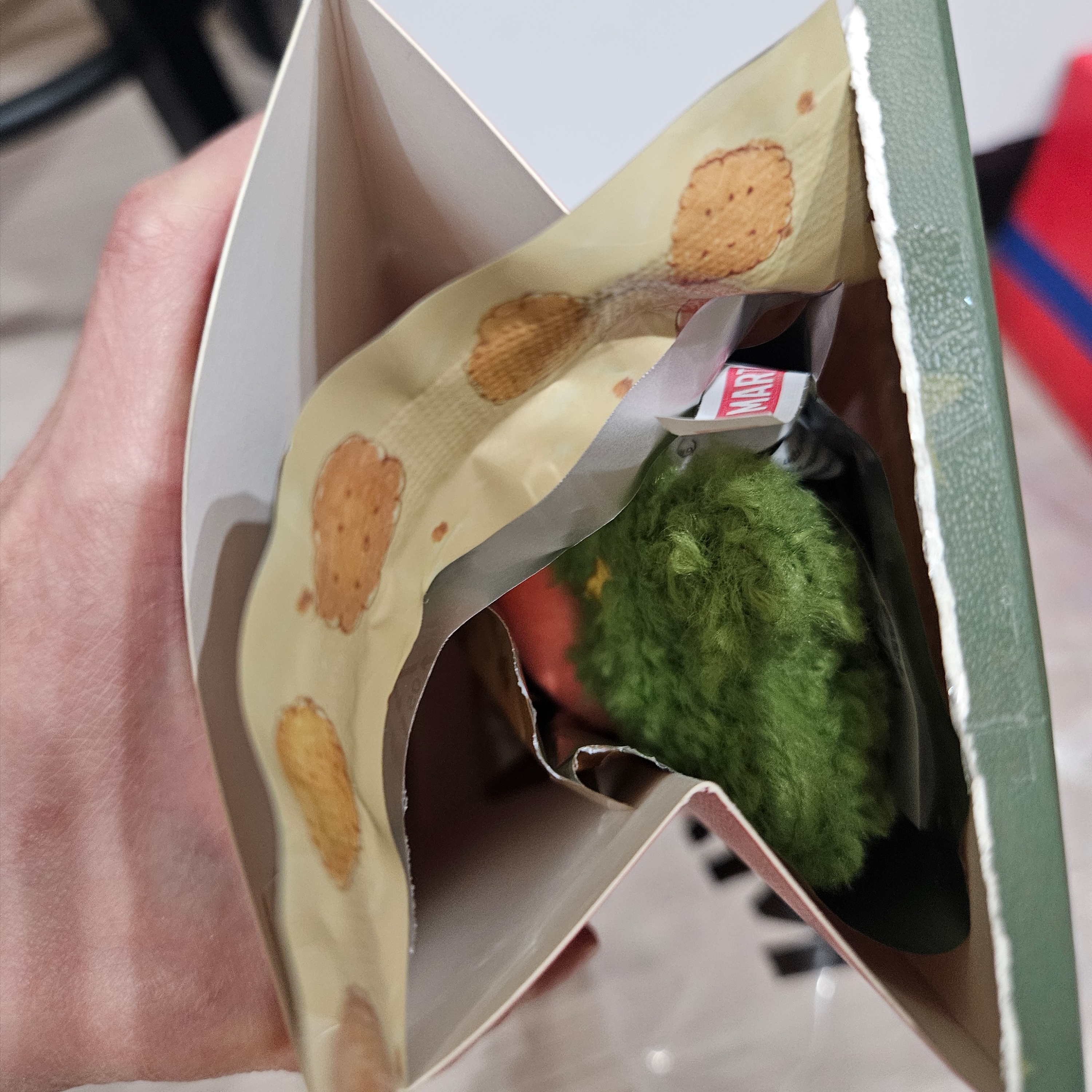 Pop Mart Twinkle Twinkle Savor the Moment Series-Fresh-Baked Mini Cookies Plush Pendant Matcha Crisp (Opened Case) 착용 스타일 - 1