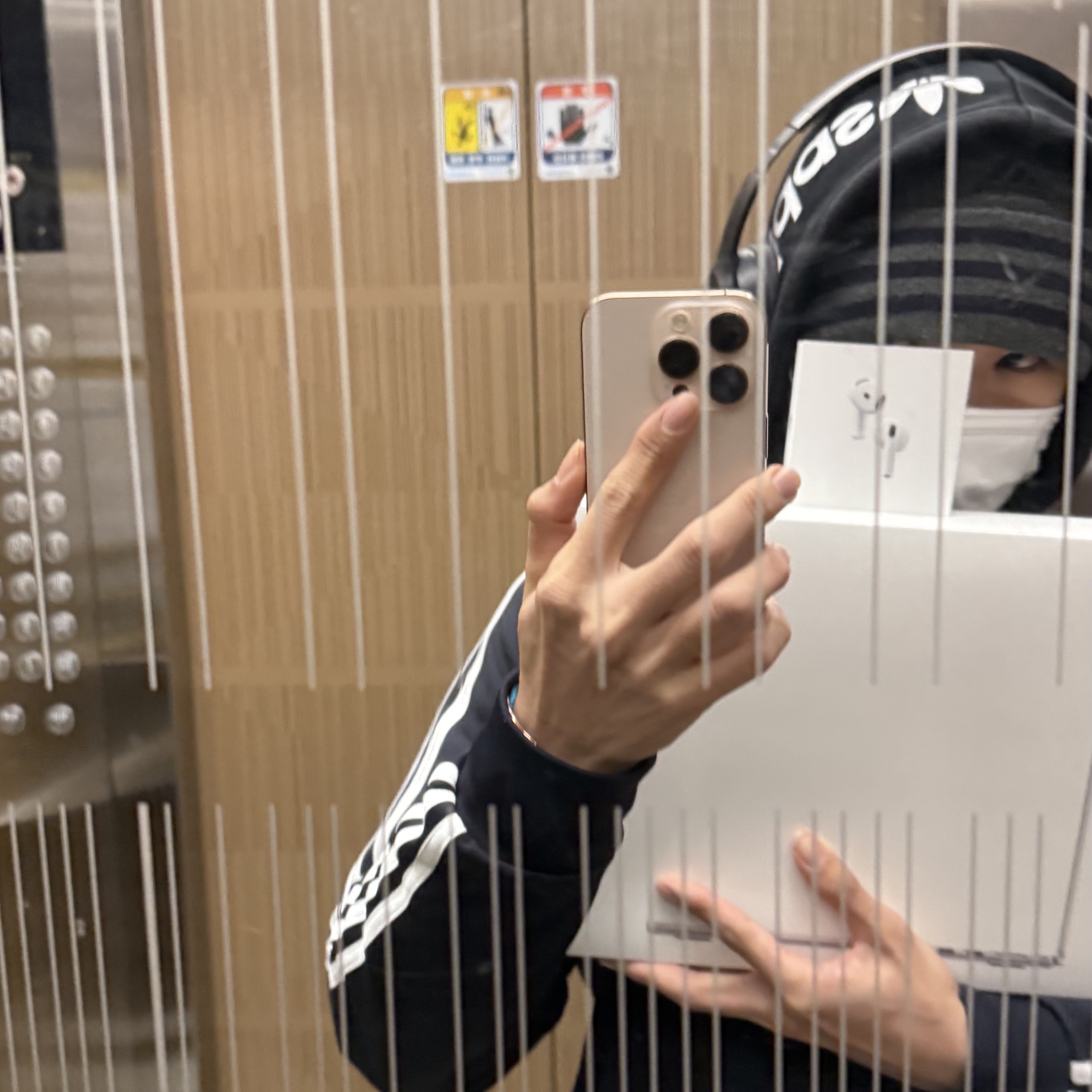 Beats Solo3 Wireless On Ear Headphone Black (Korean Ver.), Peaceminusone Vintage Cotton Cap #1 Green 착용 스타일 - 9