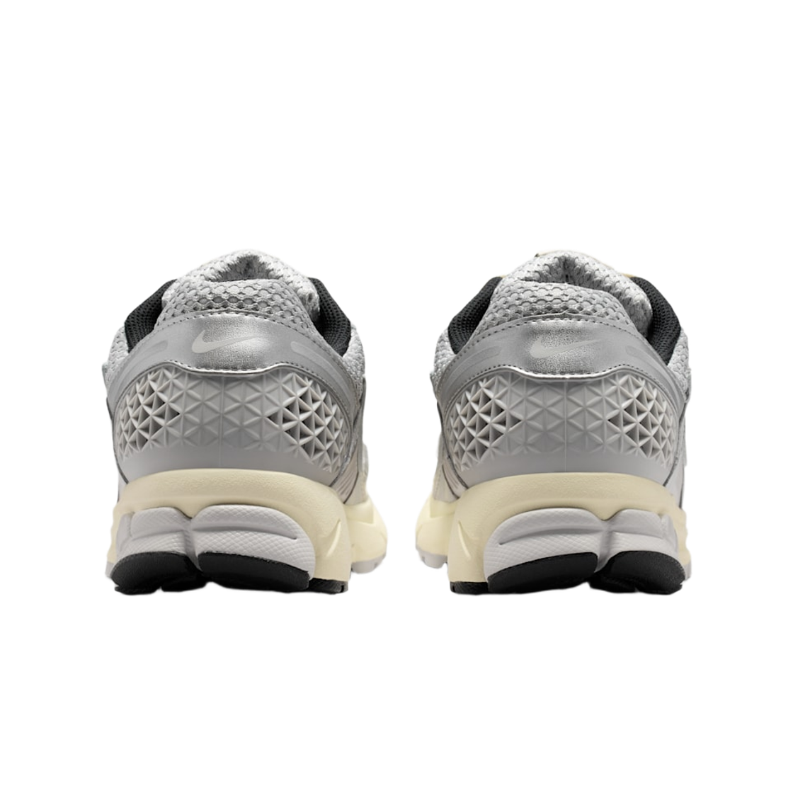 나이키 줌 보메로 5 그레이 포그 메탈릭 실버(Nike Zoom Vomero 5 Grey Fog Metallic Silver) - 3