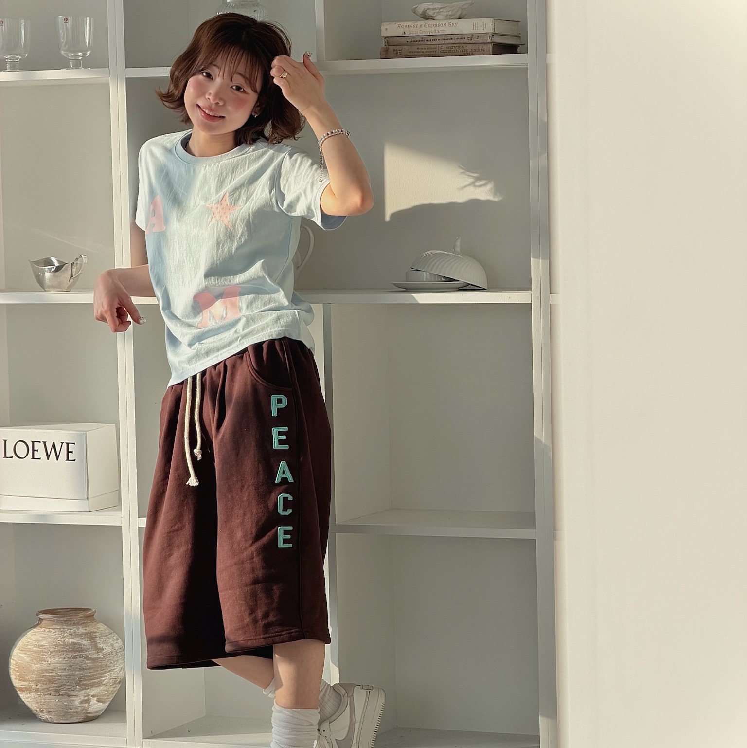 AMOU AM Star Half T-Shirts Light Blue, AMOU AM Star Half T-Shirts White 착용 스타일 - 1