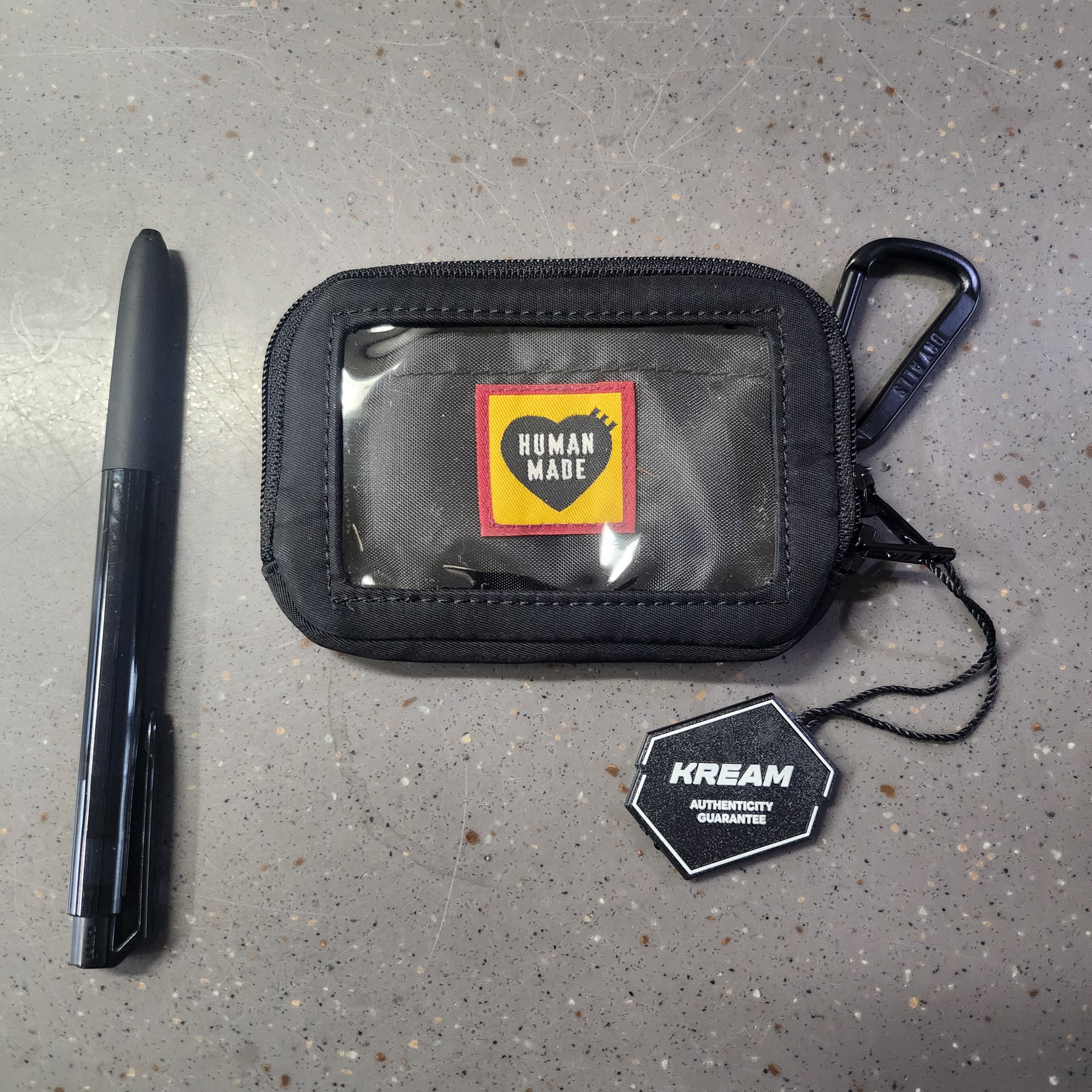 Human Made Military Card Case Black 착용 스타일 - 2