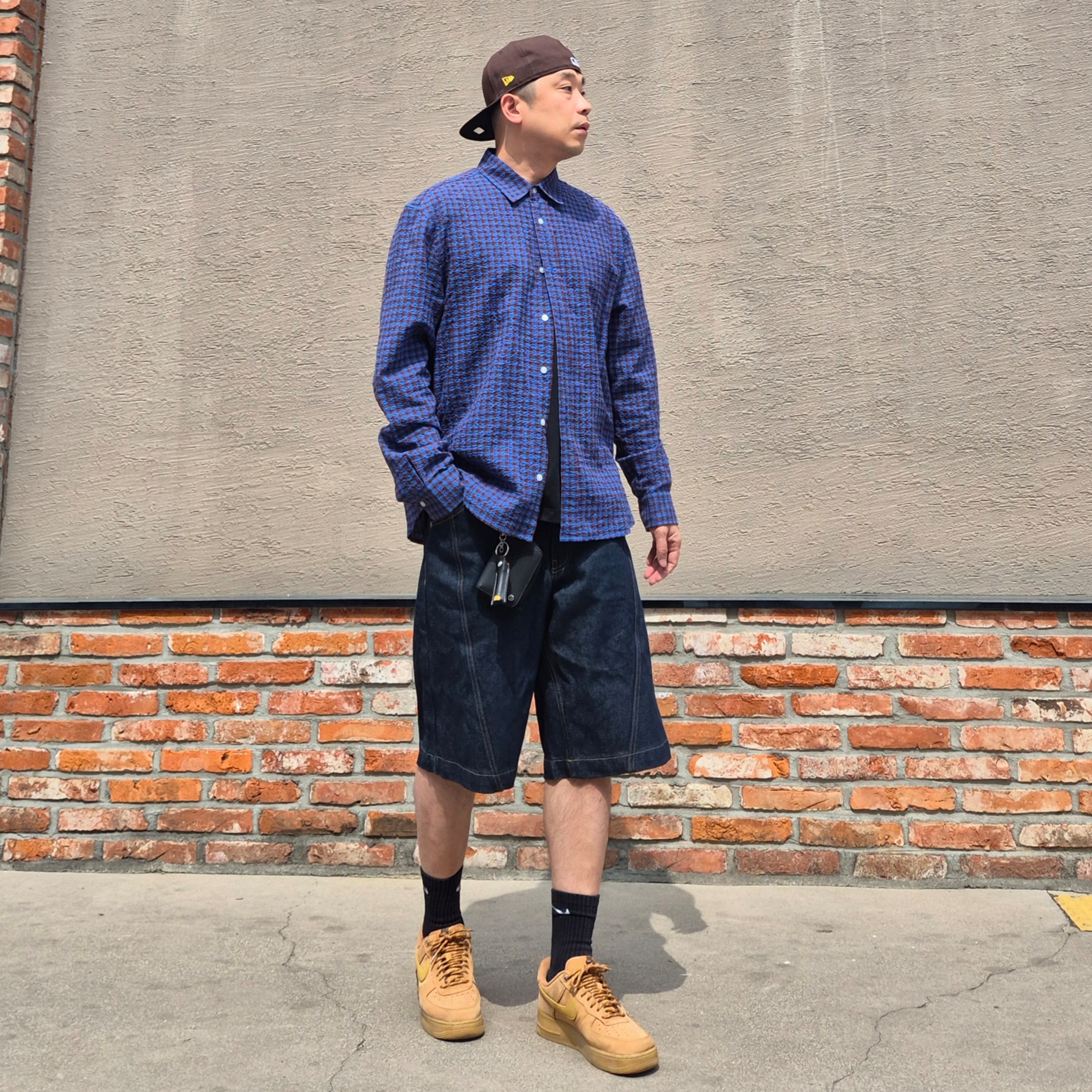Nike Air Force 1 '07 WB Flax, Millo Archive Cade Leather Wallet Leather Black 착용 스타일 - 2