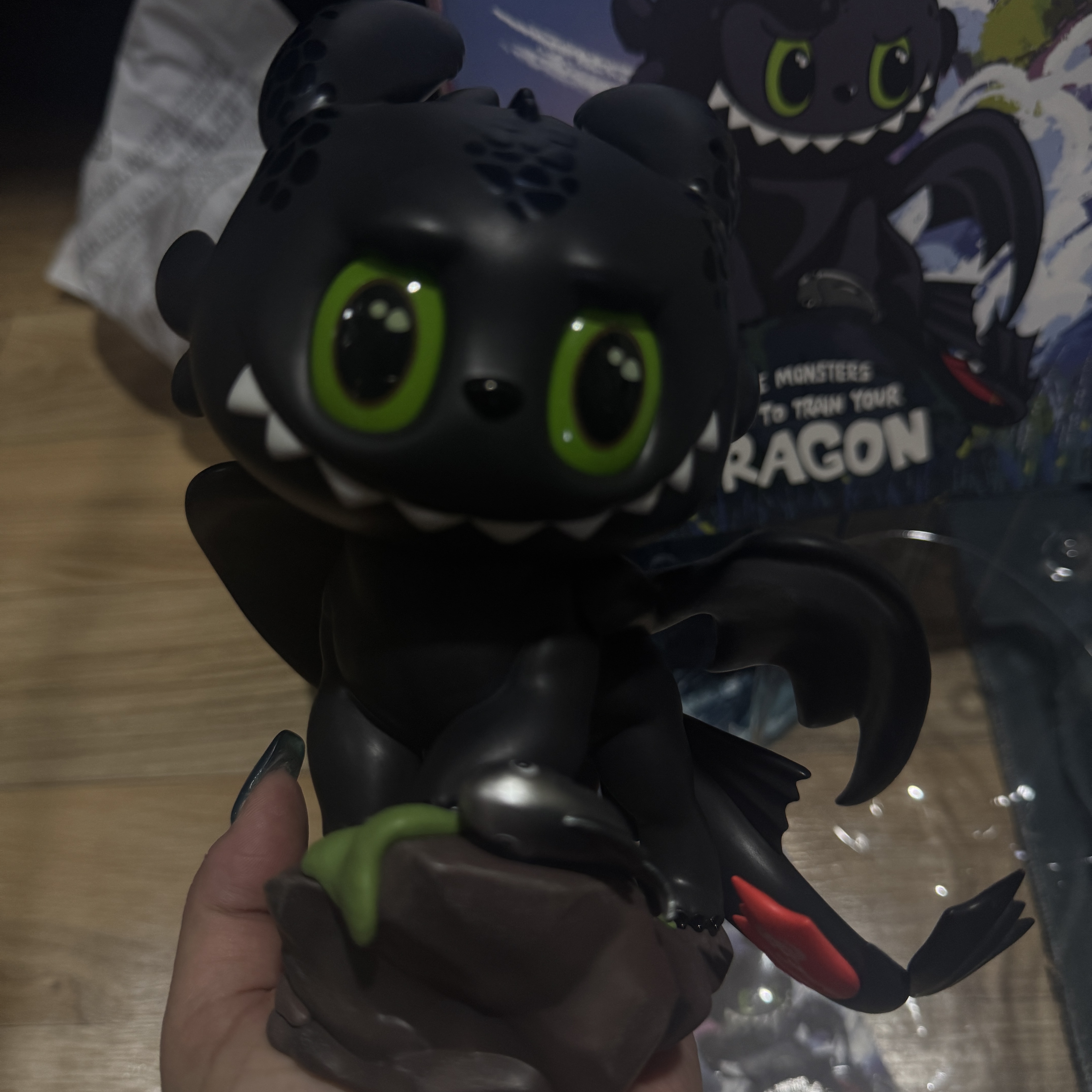 Pop Mart Labubu The Monsters x How to Train Your Dragon Series Figurine Sealed Case (1 Blind Box) 착용 스타일