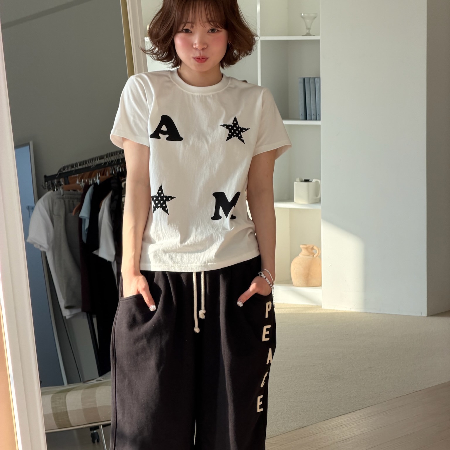AMOU AM Star Half T-Shirts White, AMOU AM Star Half T-Shirts Light Blue 착용 스타일 - 3