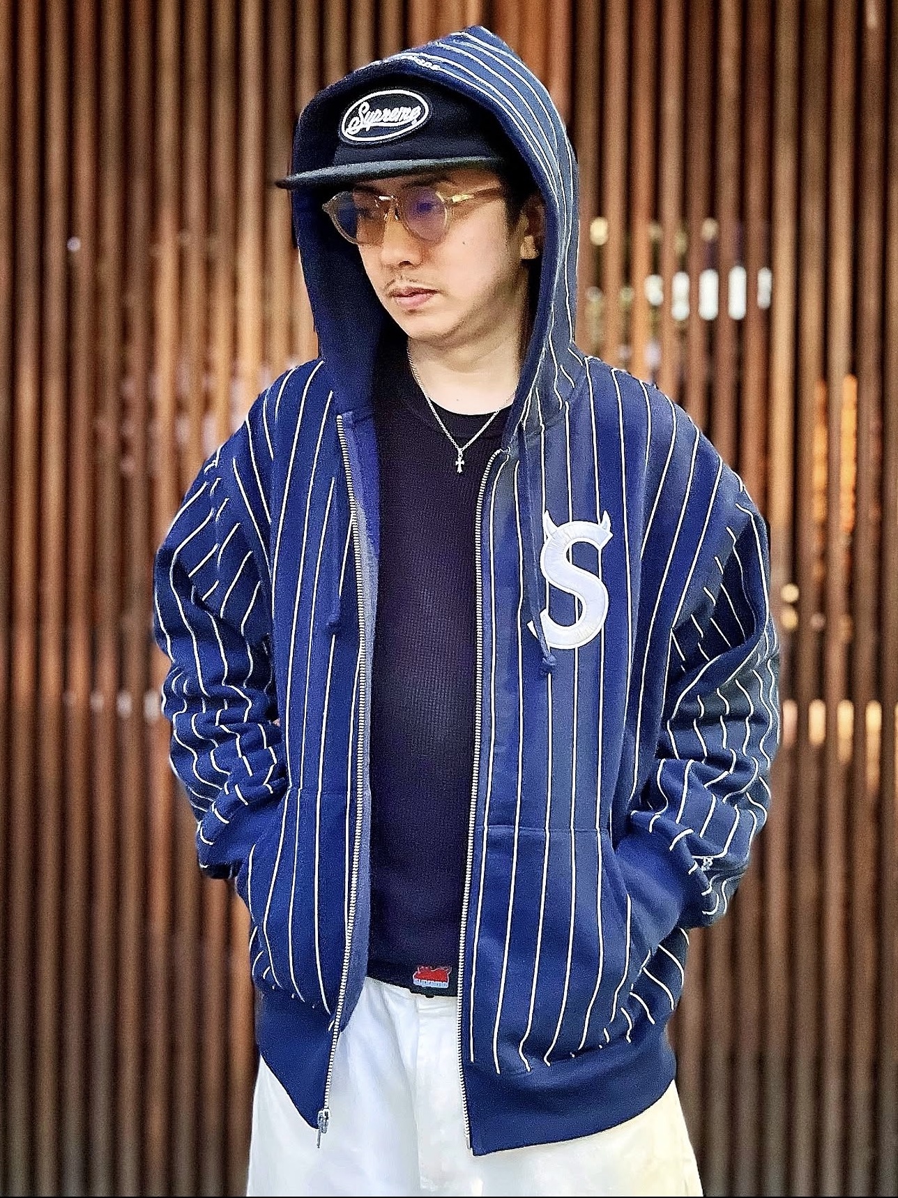 Supreme Devil S Logo Zip Up Hooded Sweatshirt Stripe - 26SS 착용 스타일 - 2