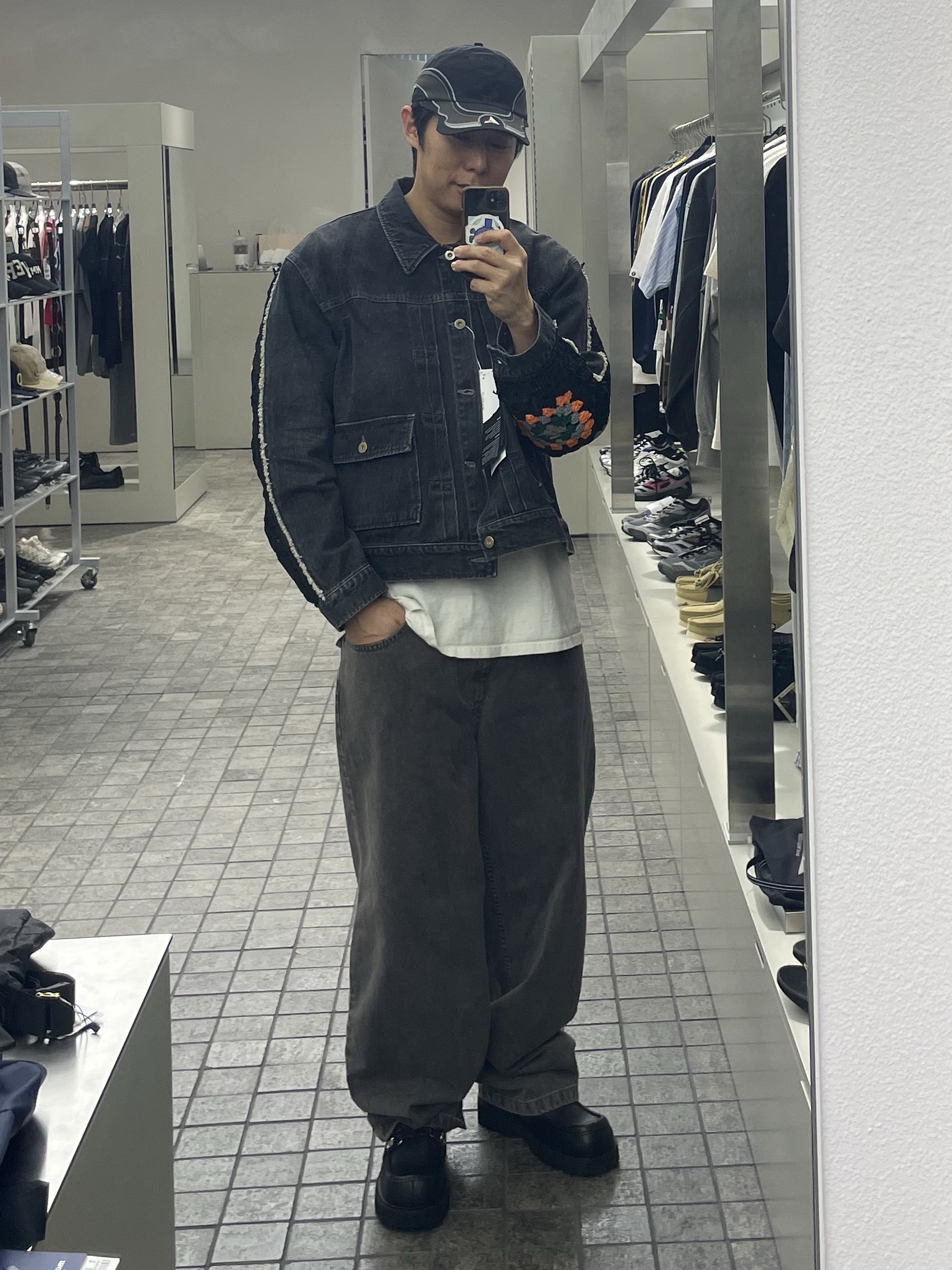DISCOVERED Crochet Denim Blouson Black - 26SS, Polar Skate Co. Big Boy Pants Washed Grey 착용 스타일 - 1
