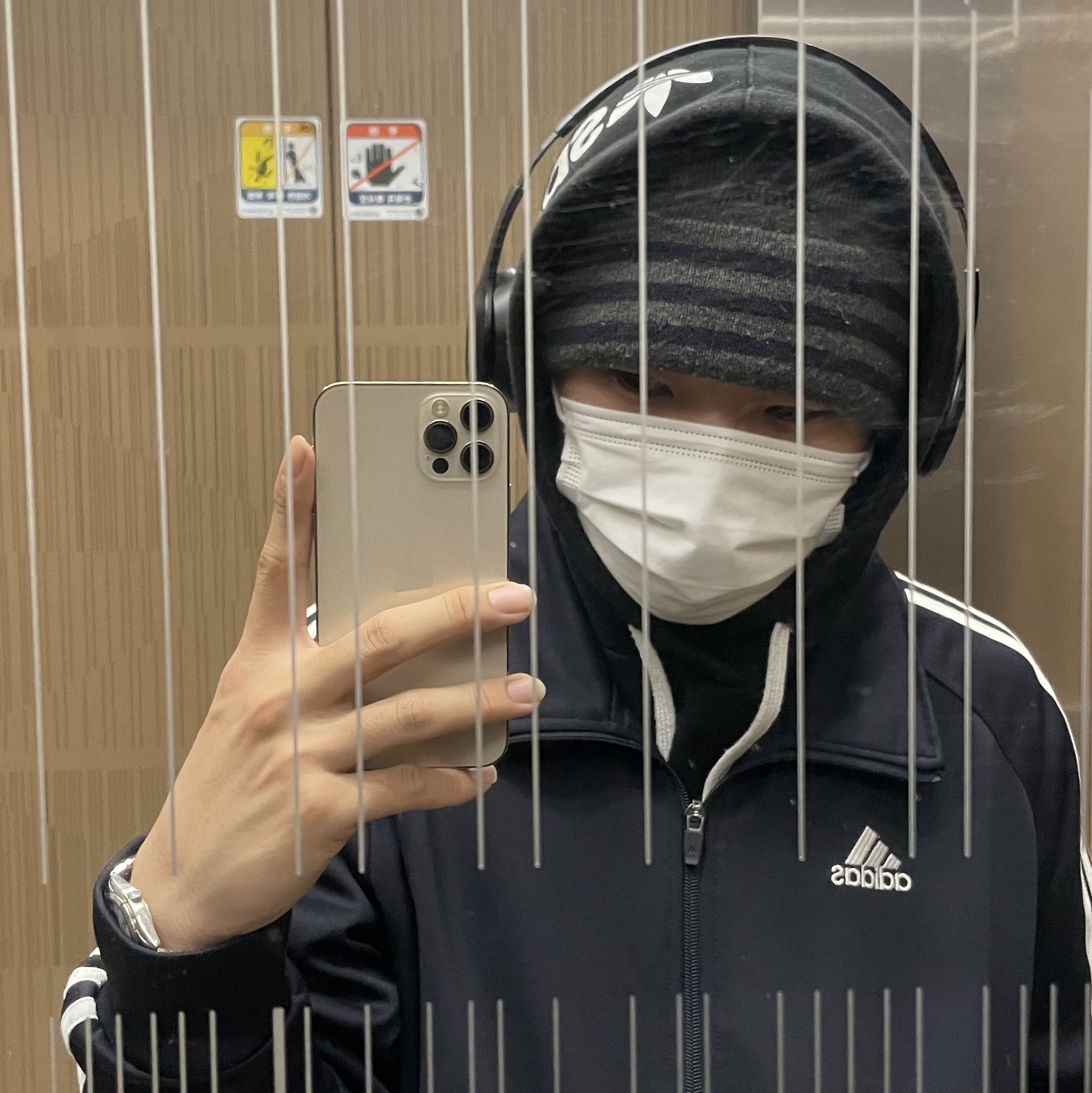 Beats Solo3 Wireless On Ear Headphone Black (Korean Ver.), Peaceminusone Vintage Cotton Cap #1 Green 착용 스타일 - 3