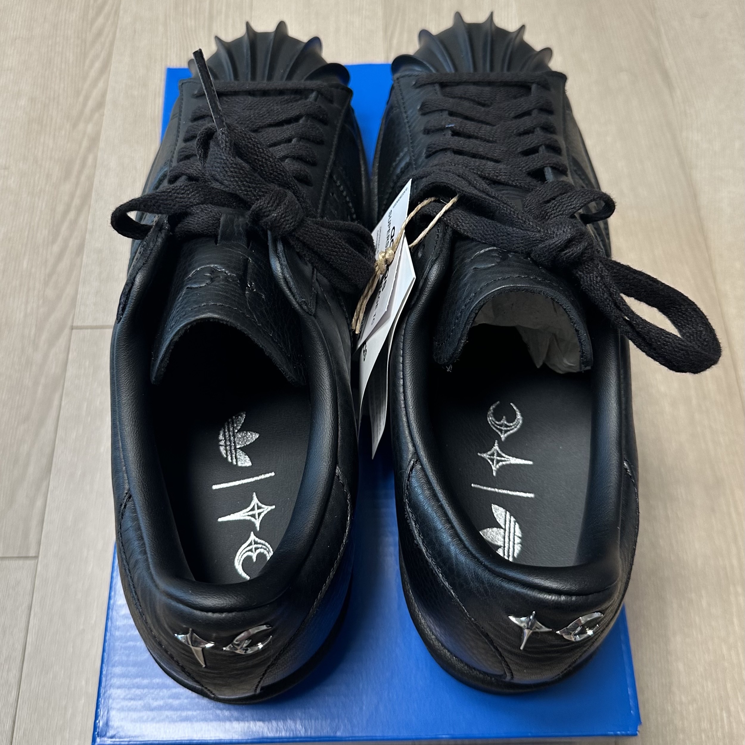 Adidas x Thug Club Superstar Vintage Core Black 착용 스타일 - 4