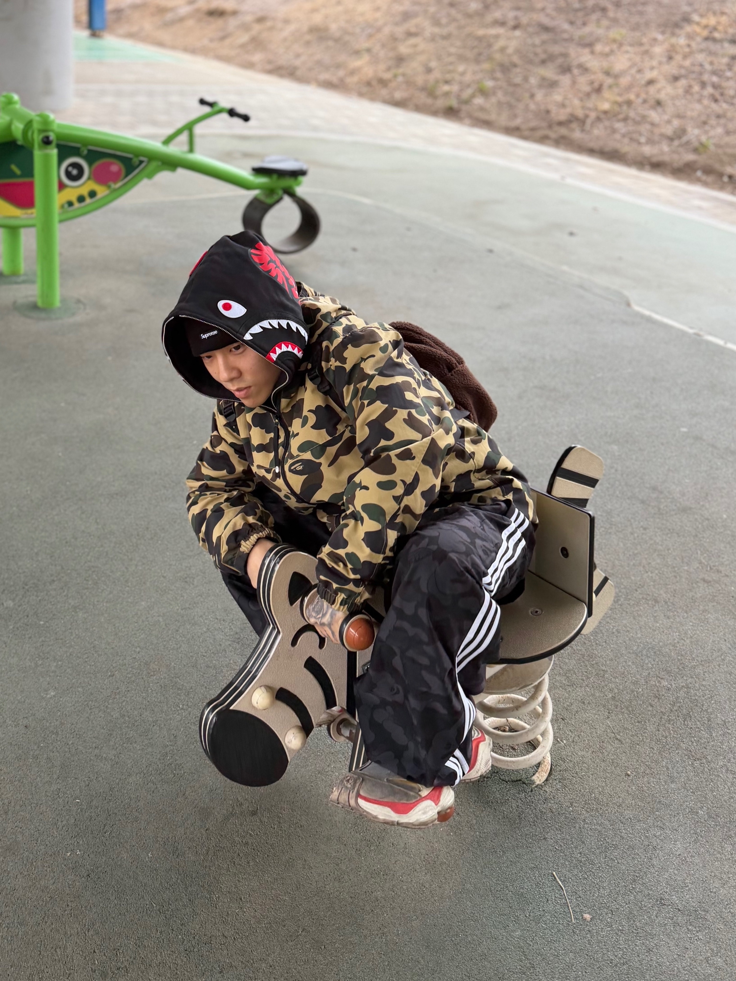 Adidas x BAPE Jacquard Pants Black - KR Sizing, Adidas x BAPE Ultimate Shark Hoodie Black - KR Sizing 착용 스타일 - 5