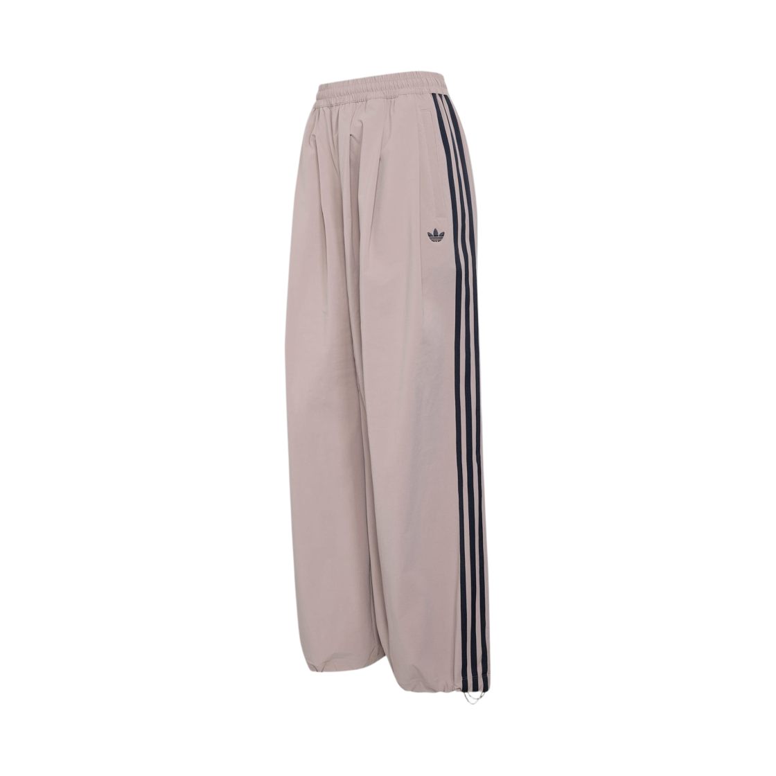 (W) 아디다스 아딜레늄 5.0 OG 아딜레늄 플리티드 트랙 팬츠 초키 브라운 - KR 사이즈((W) Adidas Adilenium 5.0 OG Adilenium Pleated Track Pants Chalky Brown - KR Sizing) - 1