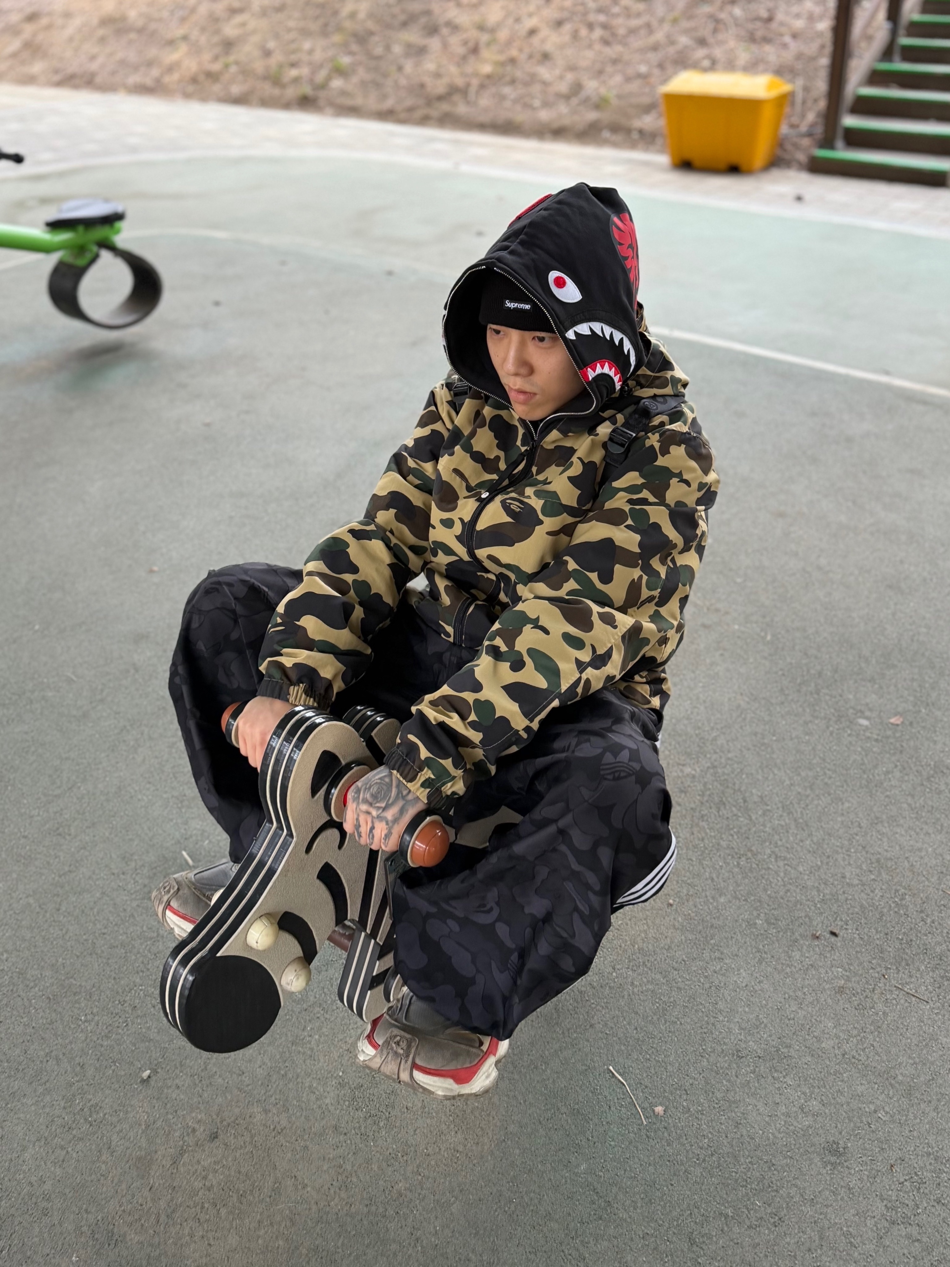 Adidas x BAPE Jacquard Pants Black - KR Sizing, Adidas x BAPE Ultimate Shark Hoodie Black - KR Sizing 착용 스타일 - 2