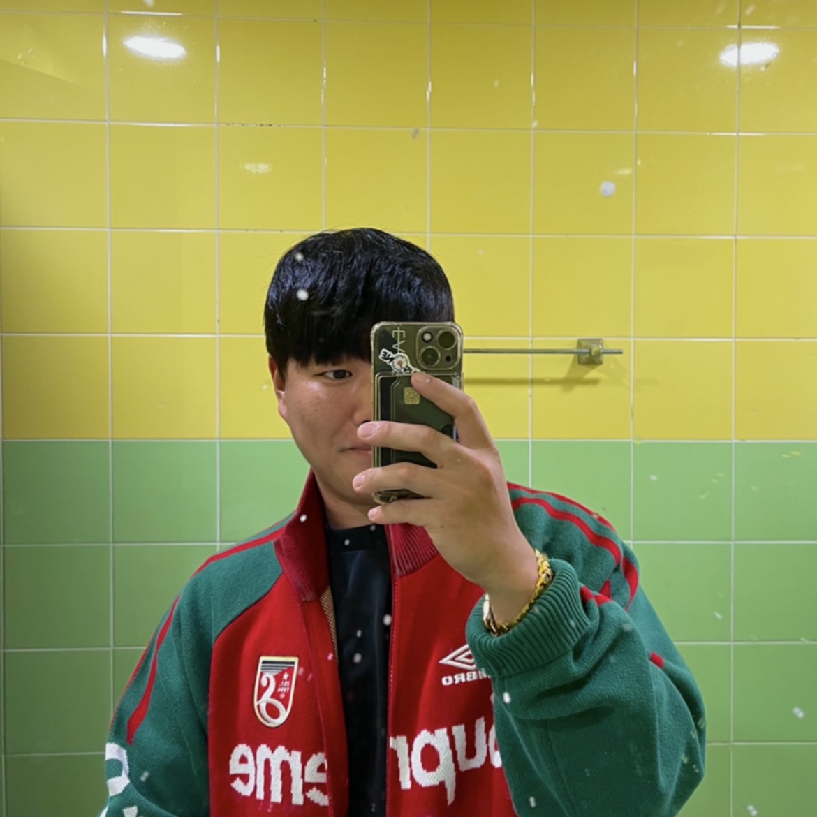 Supreme x Umbro Zip Up Sweater Red - 25SS 착용 스타일 - 2