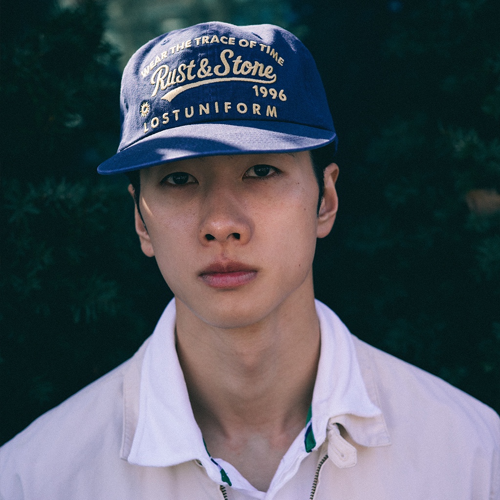 Rust And Stone Time Trace Ball Cap Navy 착용 스타일
