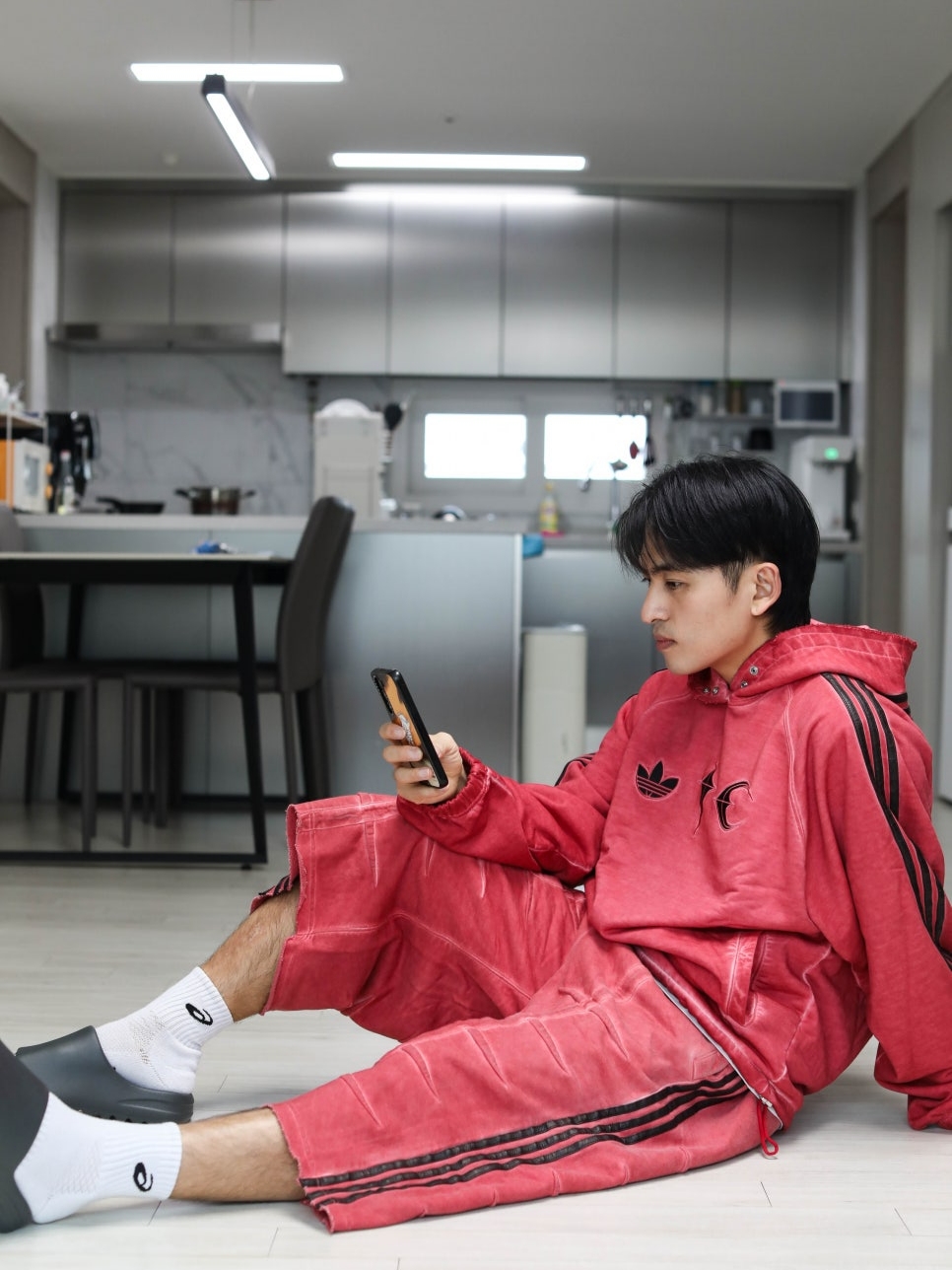 Adidas x Thug Club Sweat Hoodie Power Red - KR Sizing 착용 스타일 - 1