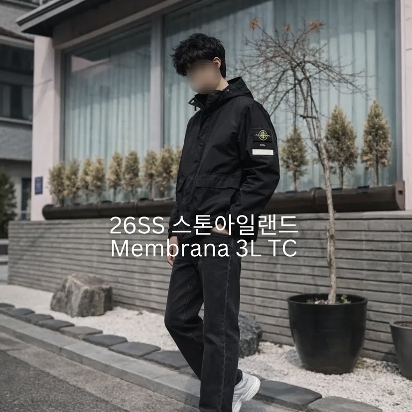 Stone Island 4100004 Membrana 3L TC Hooded Jacket with Water-Resistant Membrane Black - 26SS 착용 스타일