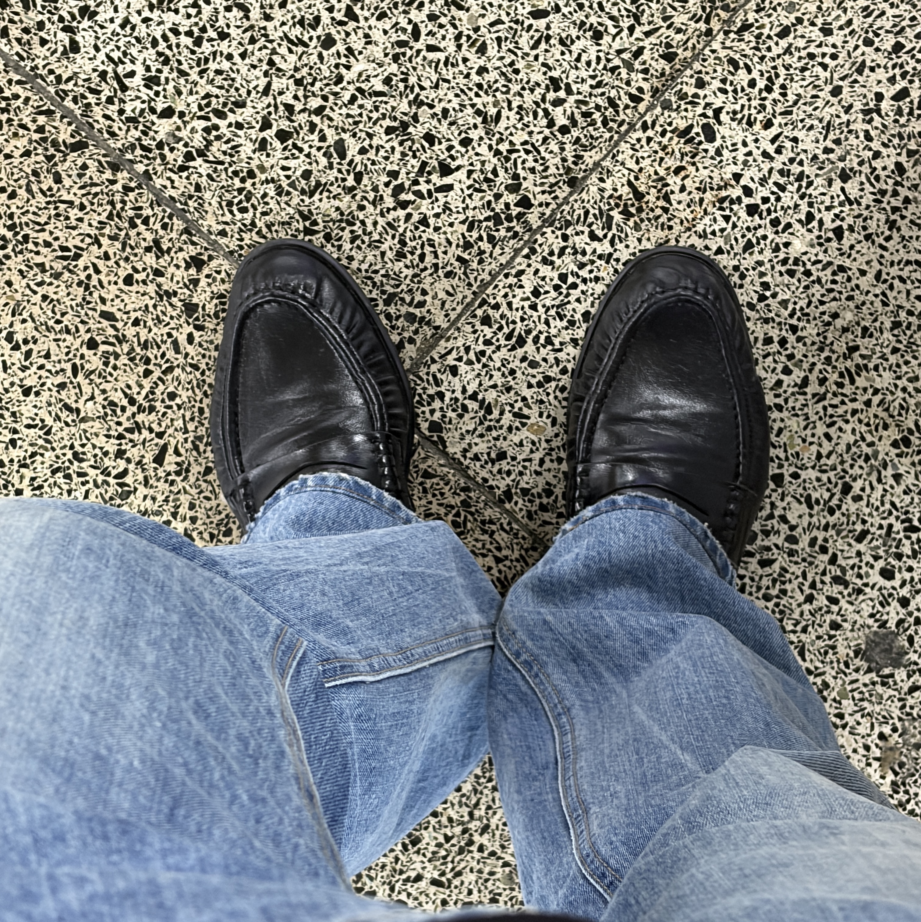 (W) Zara Soft Gathered Loafer Black 착용 스타일