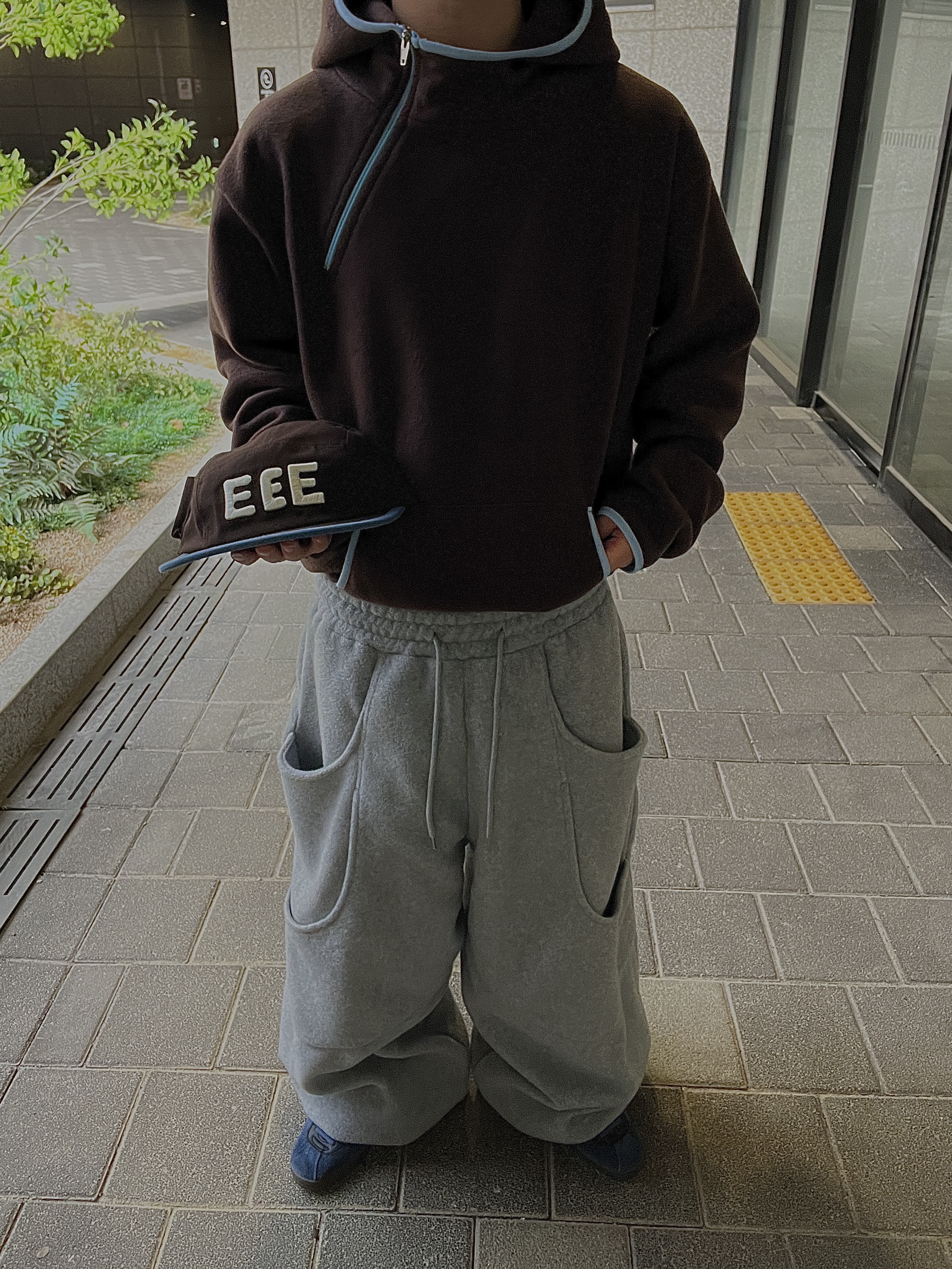 Keymisery Whisper Pillbox Cap Camo, Asics Life Walker 101 Dark Brown Beige - 3E Wide 착용 스타일 - 10