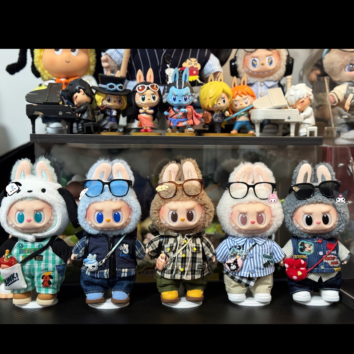 Pop Mart Labubu The Monsters x Hello Kitty And Friends Series Vinyl Plush Pendant Sealed Case (6 Blind Boxes) 착용 스타일