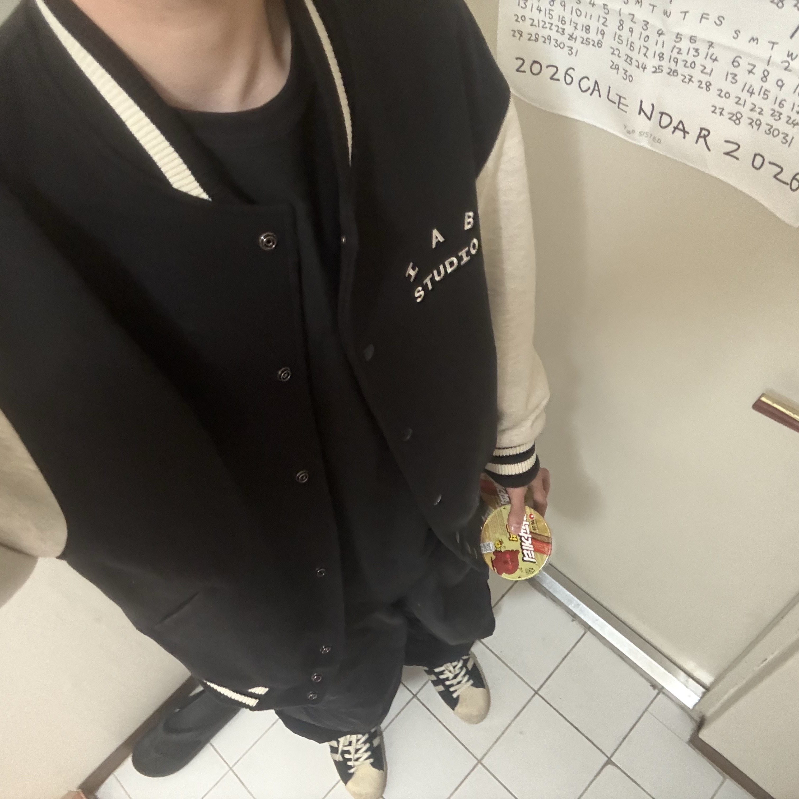 IAB Studio Stadium Jacket Black Ivory 착용 스타일