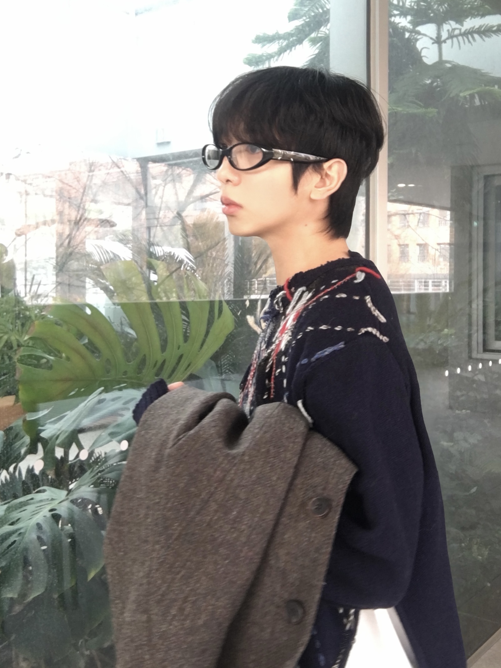 STU 4 Button Single Breasted Jacket In Khaki, Kamien x KOIN SEOUL 247 All Day Slacks Black 착용 스타일 - 2