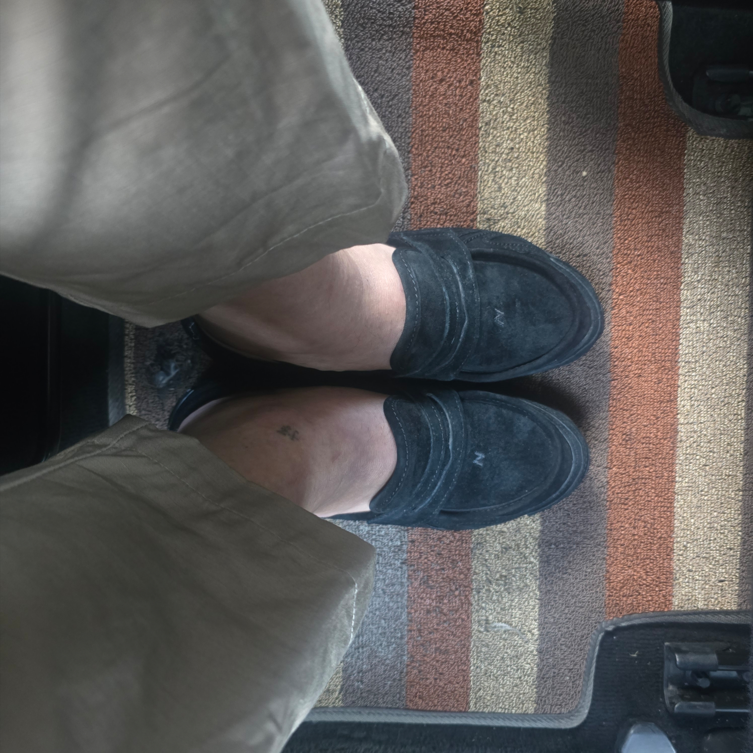 New Balance 1906L Black Black Cement 착용 스타일