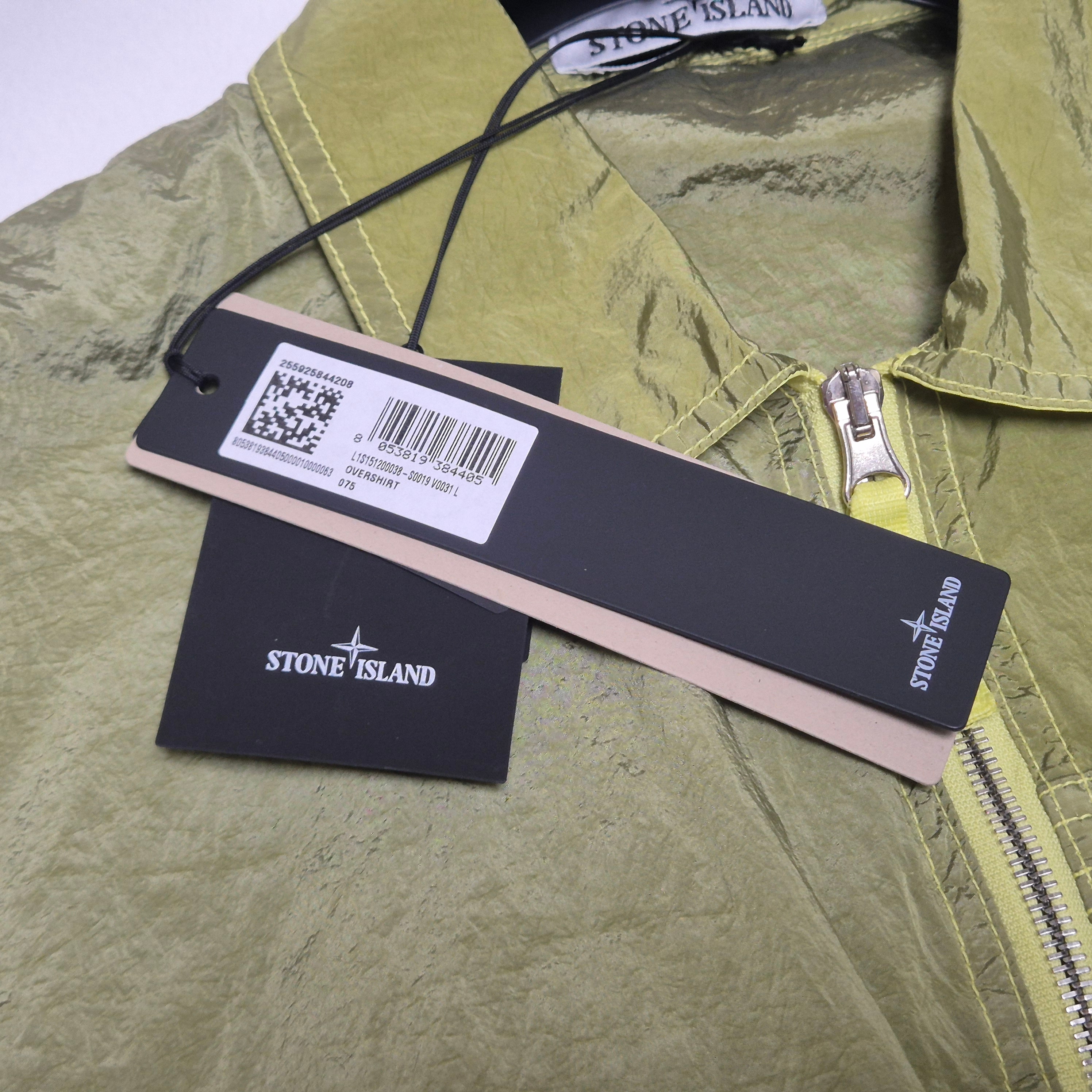 Stone Island 1200038 Nylon Metal In Econyl Regular-Fit Overshirt with Zip Pocket Lemon - 26SS 착용 스타일 - 2
