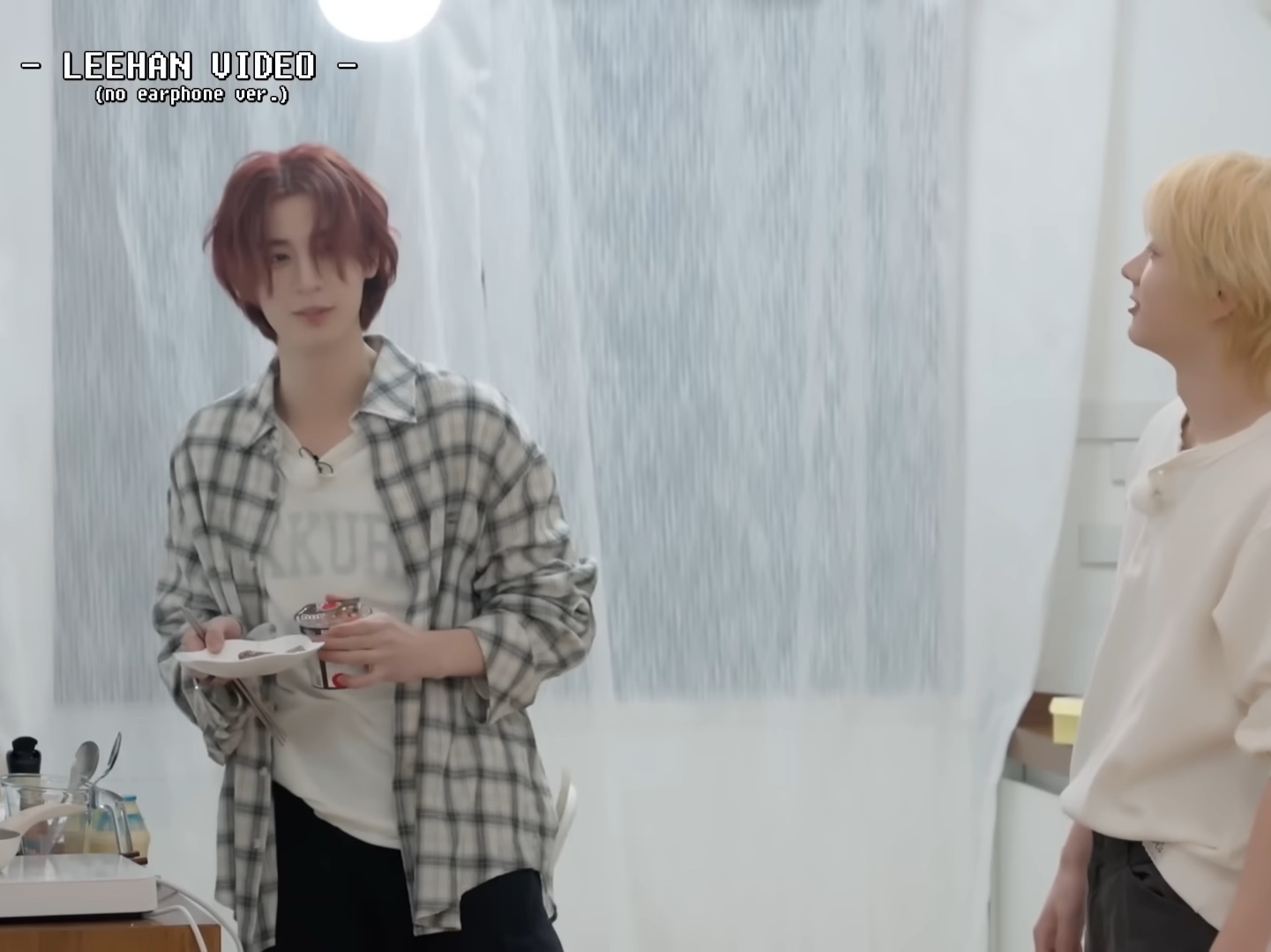 Undermycar Mu.122 Original Logo Basic Long Sleeve Check Shirts Purple Beige 착용 스타일 - 3