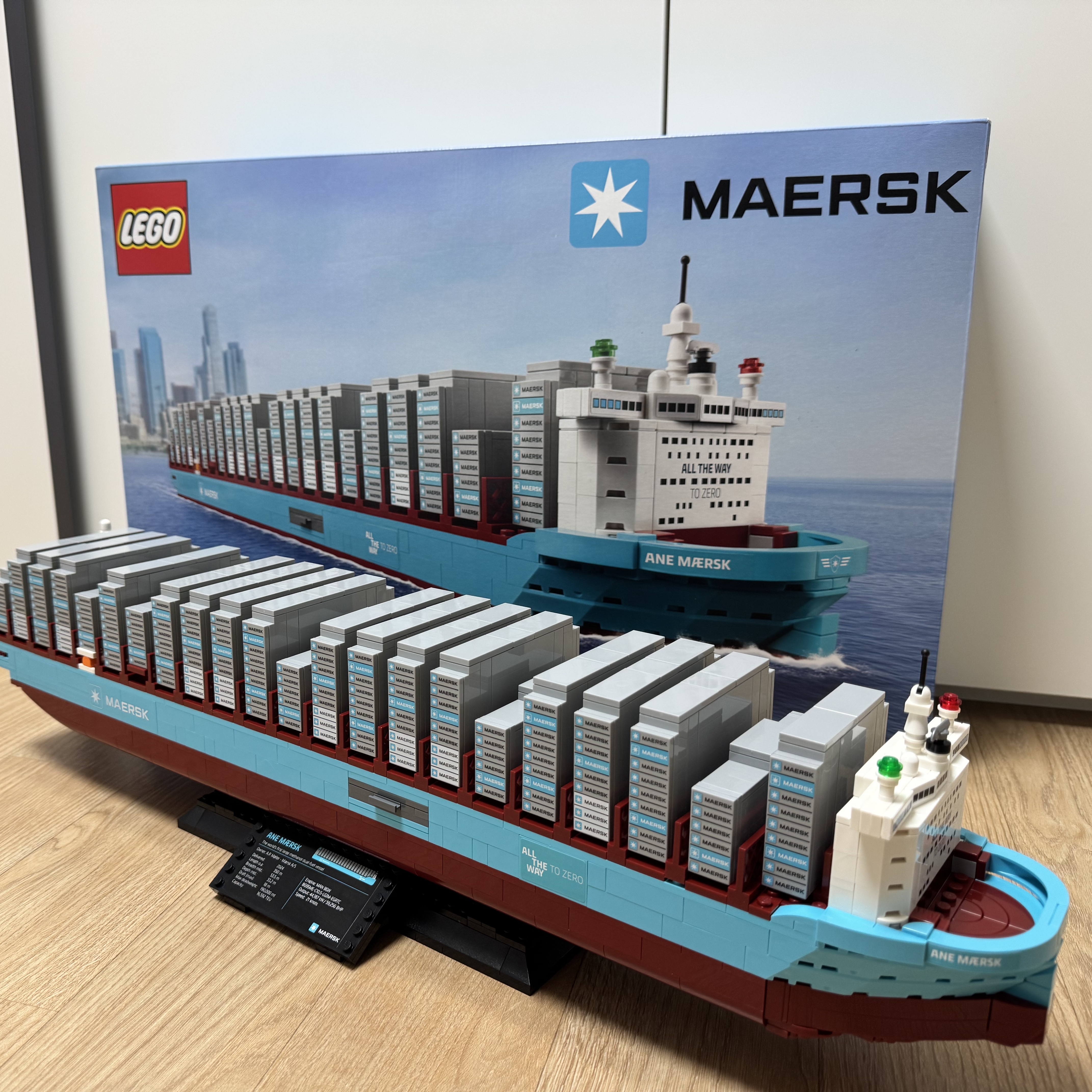 Lego Maersk Dual Fuel Container Vessel 착용 스타일
