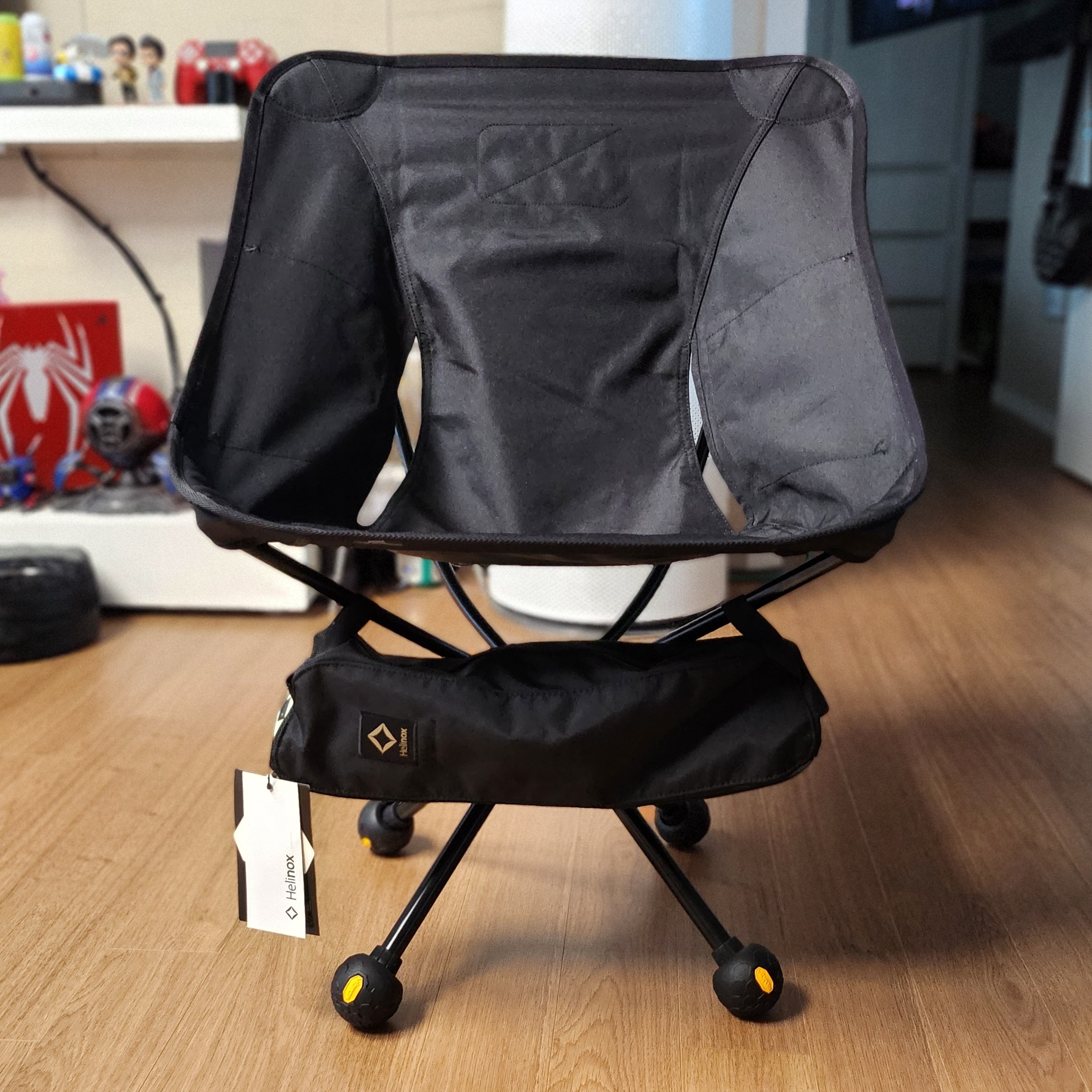 Helinox Tactical Swivel Chair Black, Helinox Vibram Ball Feet 45mm Black 착용 스타일 - 2