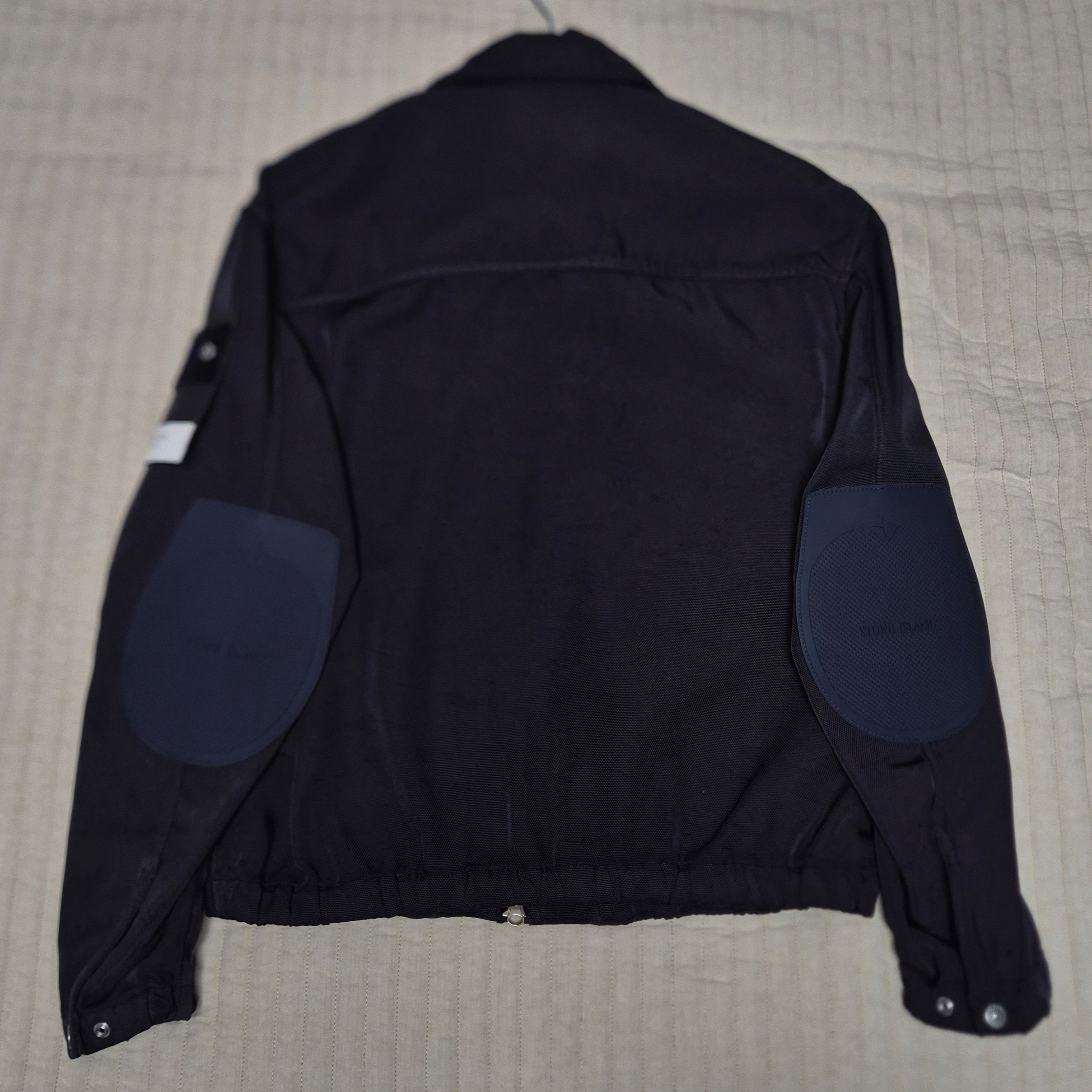 Stone Island 4100002 Dense Oxford Nylon-TC Coach Jacket with Anti-Drop Navy Blue - 26SS 착용 스타일 - 4