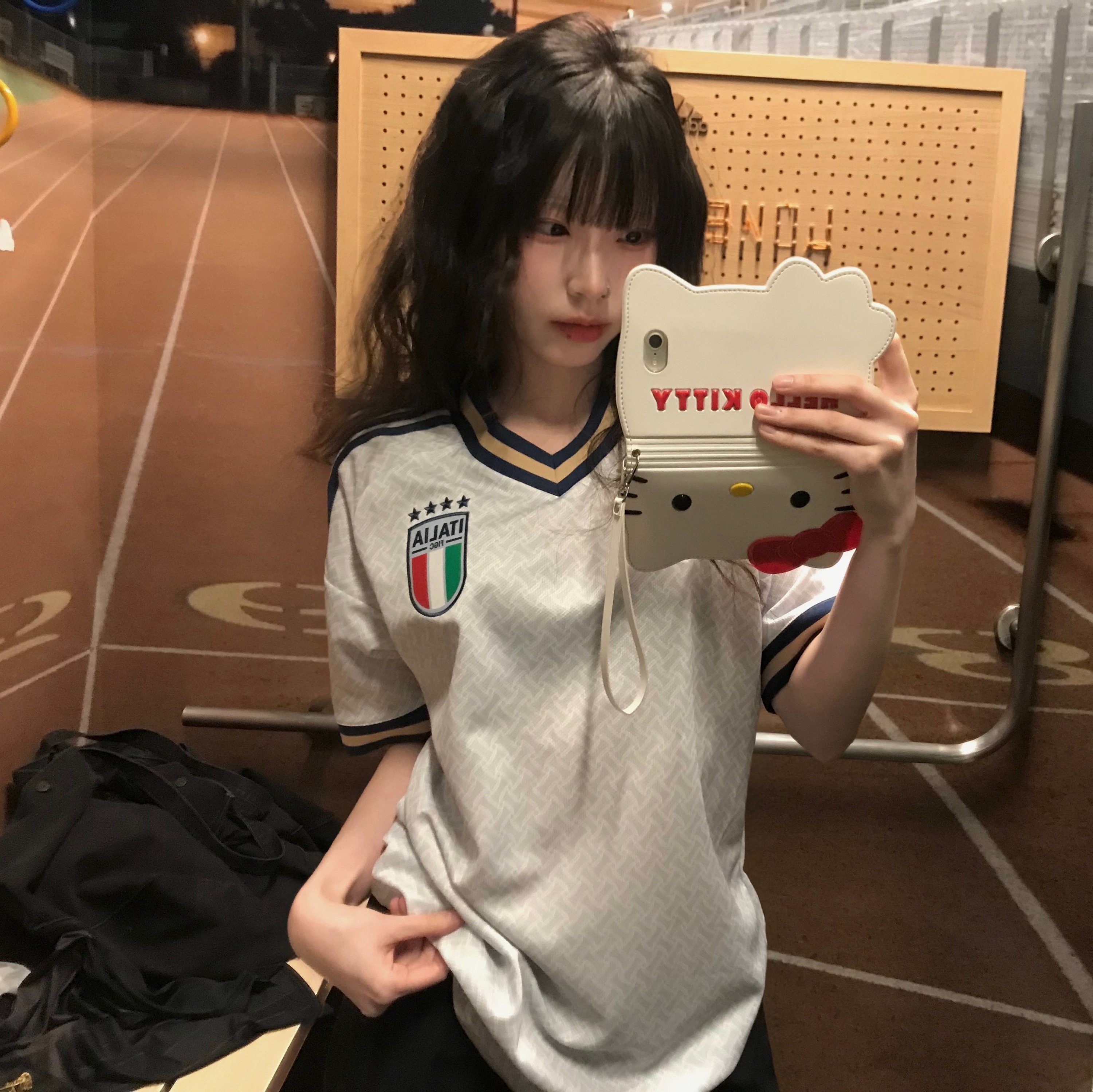 Adidas Italy 2026 Away Jersey Aeroblue - KR Sizing (Non Marking Ver.), Nike Brazil 2026 Stadium Home Dri-Fit Football Replica Jersey Canary Light Menta (IF7054-724) (Non Marking Ver.) 착용 스타일 - 1