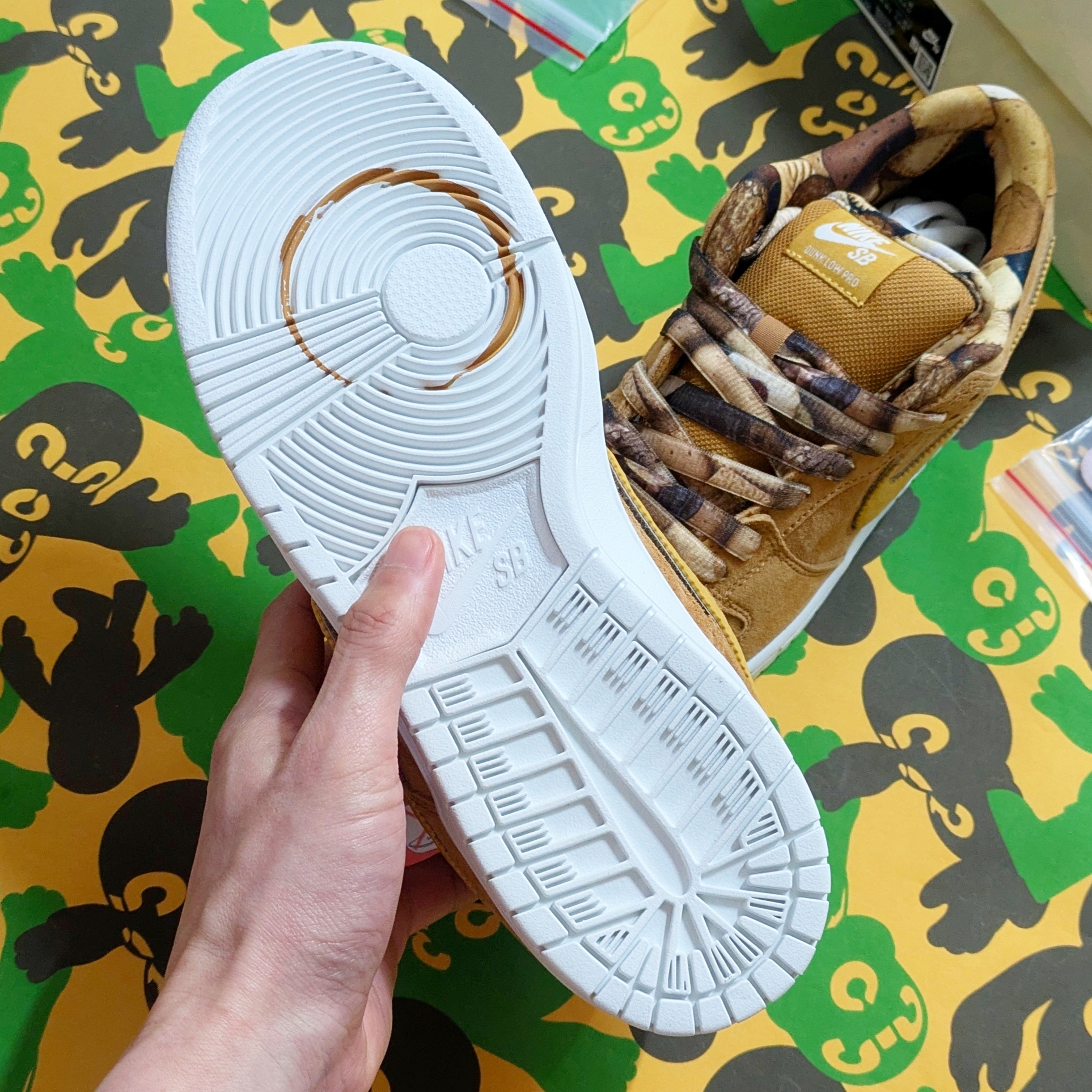 Nike x NOTE Manchester SB Dunk Low Pro Flax Honeycomb 착용 스타일 - 3