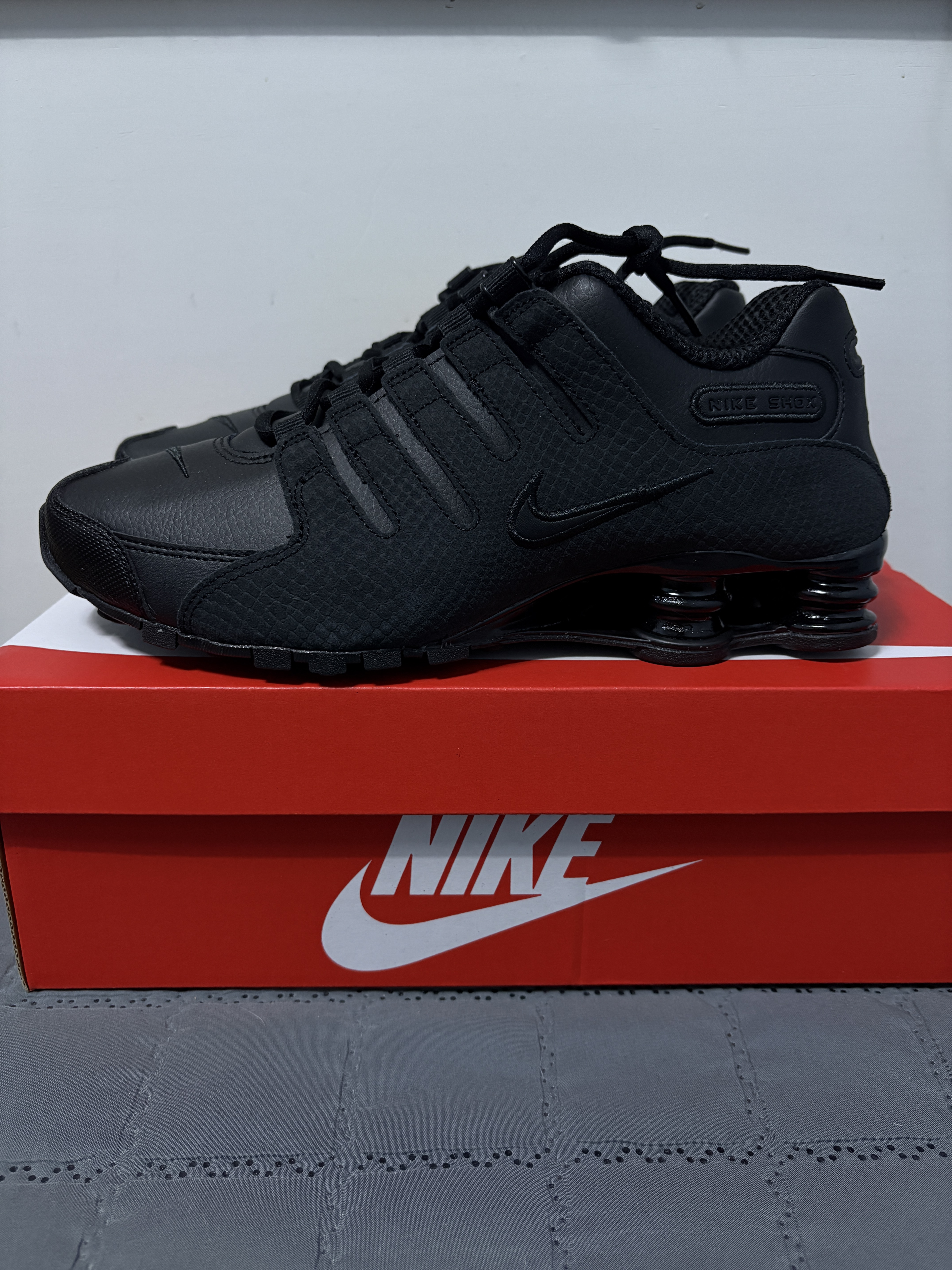 Nike Shox NZ Black 착용 스타일 - 6