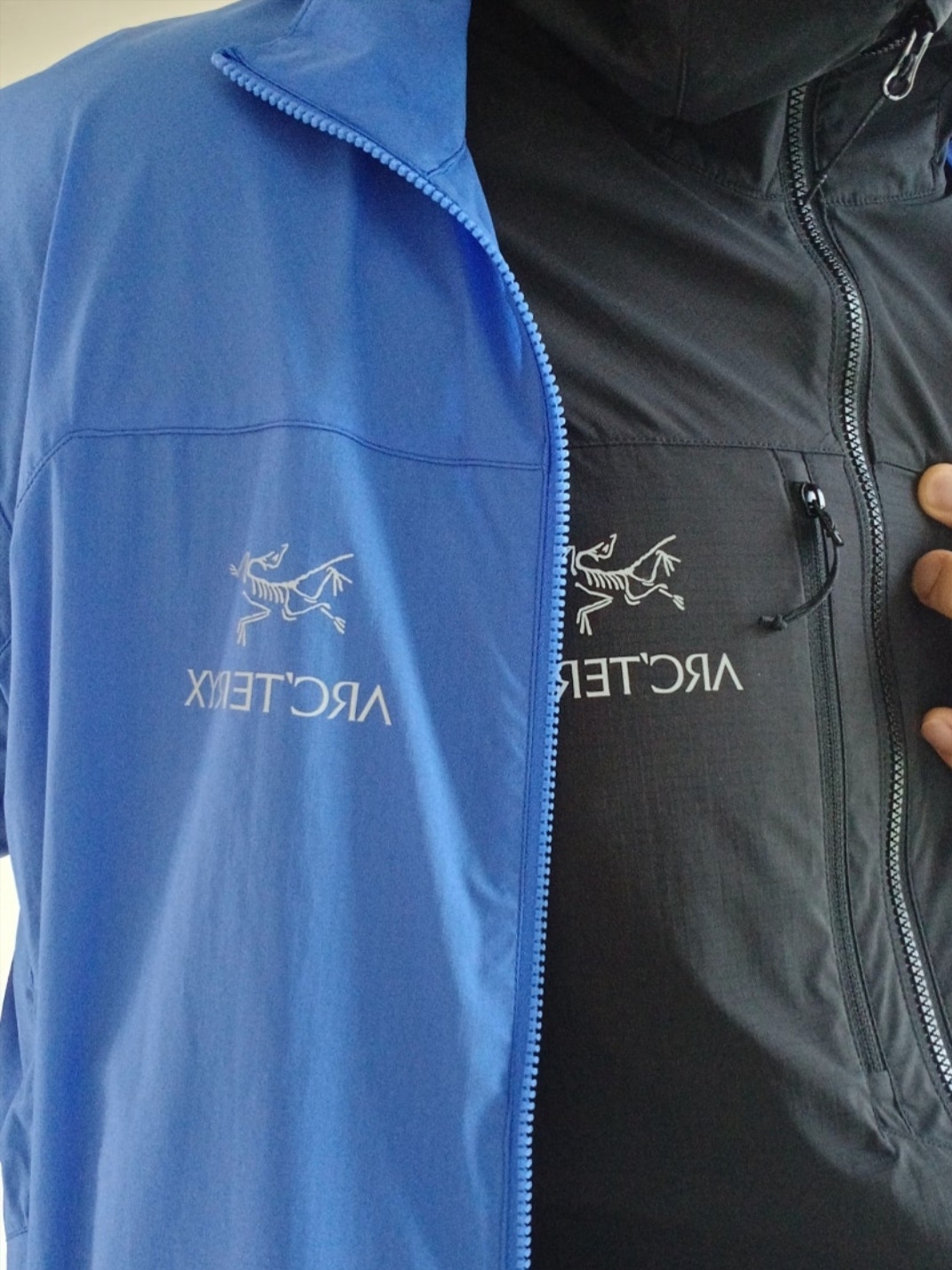 Arc'teryx Squamish Hoody Black, Arc'teryx Squamish Hoody Electra 착용 스타일 - 1