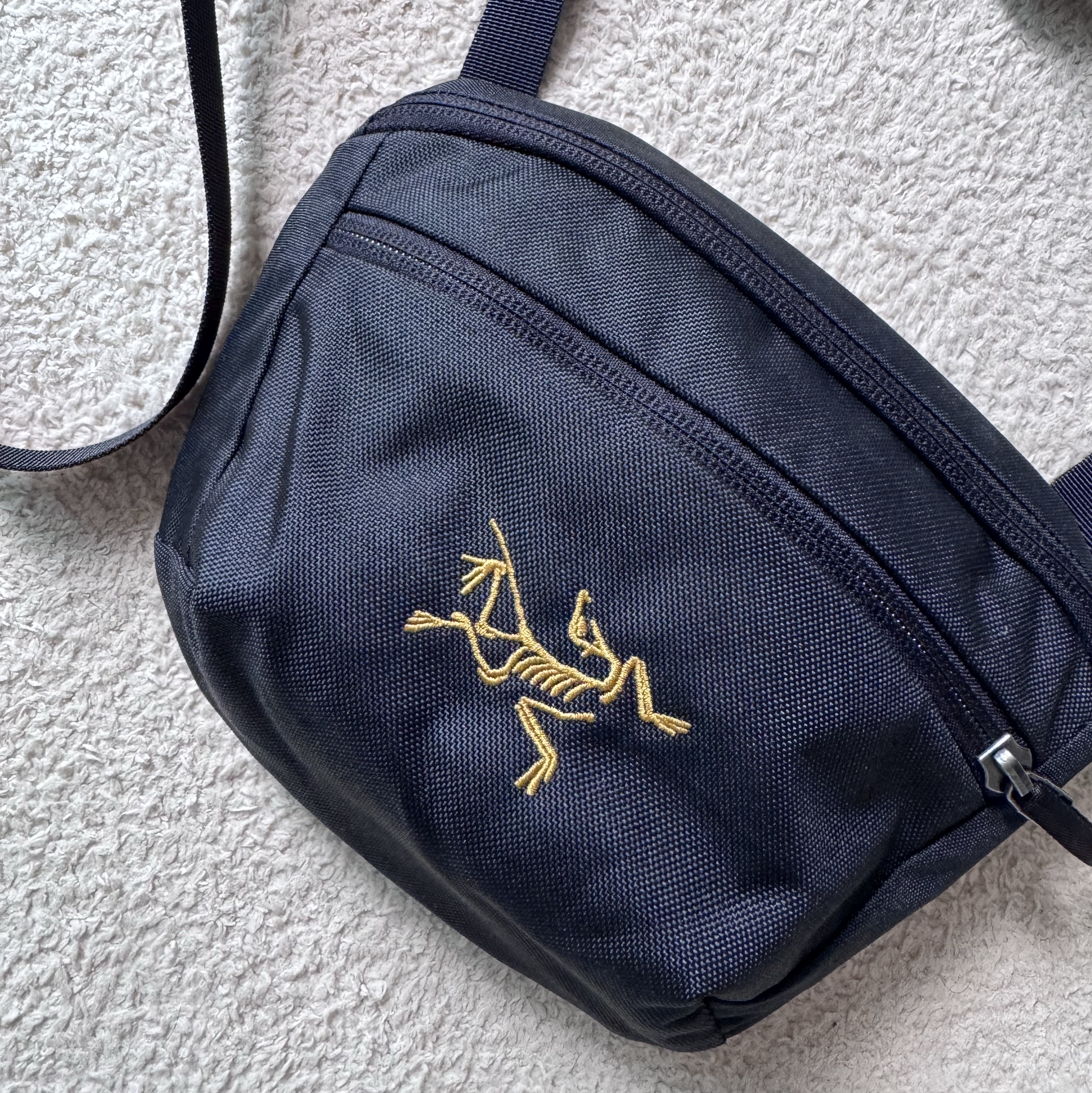 Arc'teryx Mantis 1 Waistpack Black 착용 스타일