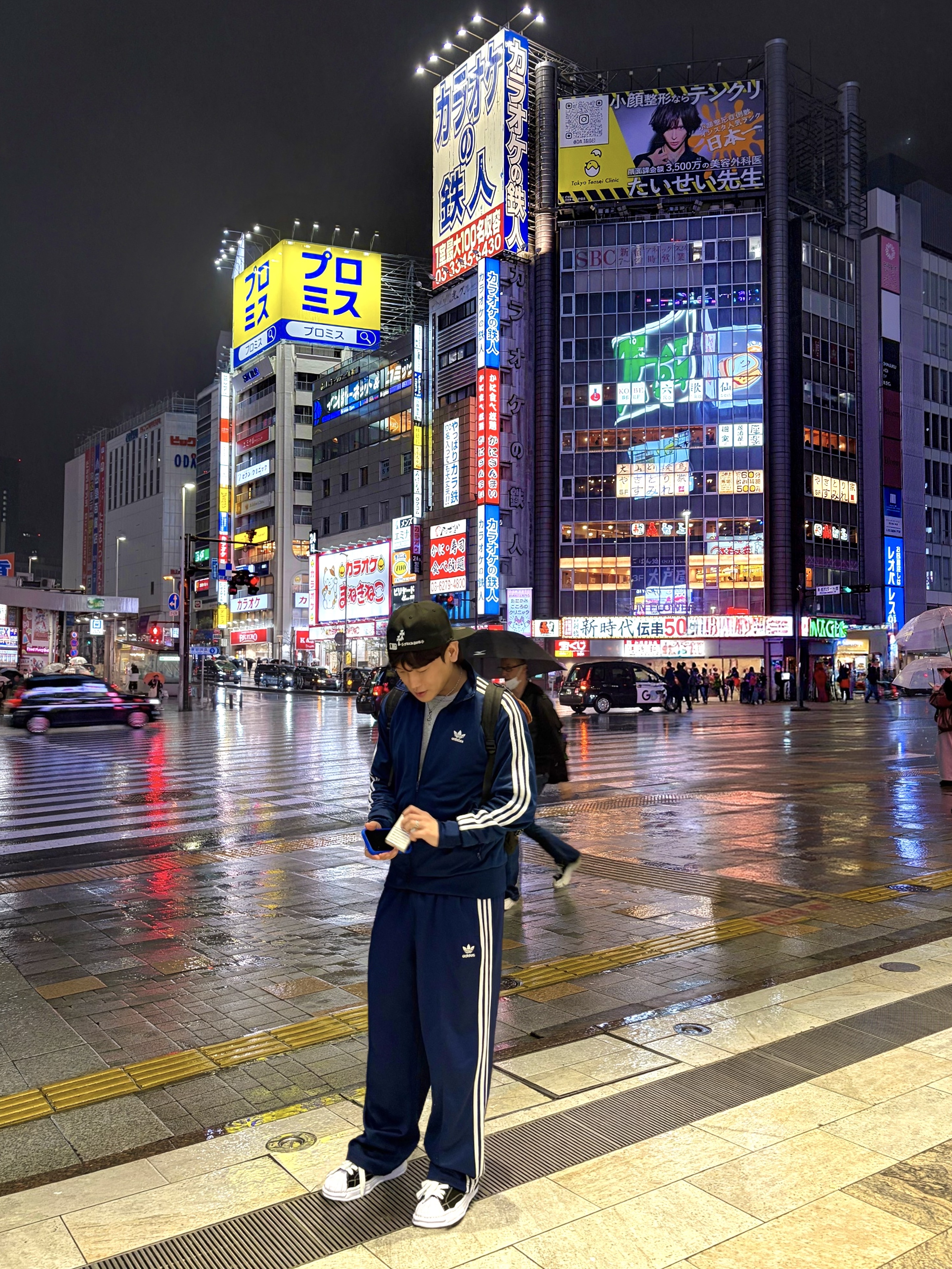 Adidas Adicolor Classic Firebird Track Top Night Indigo - KR Sizing, Adidas Adicolor Baggy Fit Firebird Track Pants Night Indigo - KR Sizing 착용 스타일 - 2